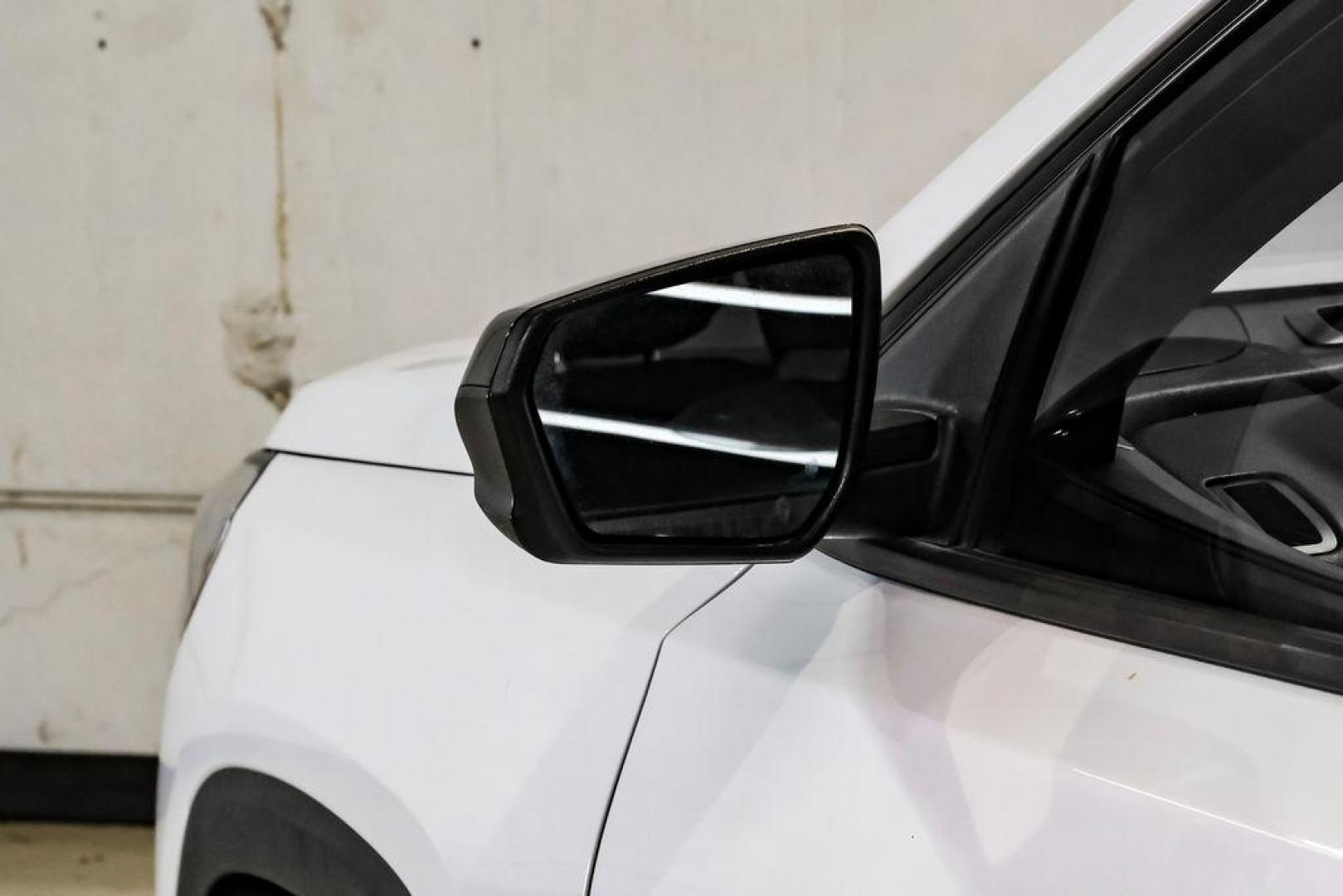 2020 Summit White /Jet Black GMC Terrain SLE (3GKALMEVXLL) with an 1.5L DOHC engine, Automatic transmission, located at 15300 Midway Rd., Addison, TX, 75001, (972) 702-0011, 32.958321, -96.838074 - Photo#40