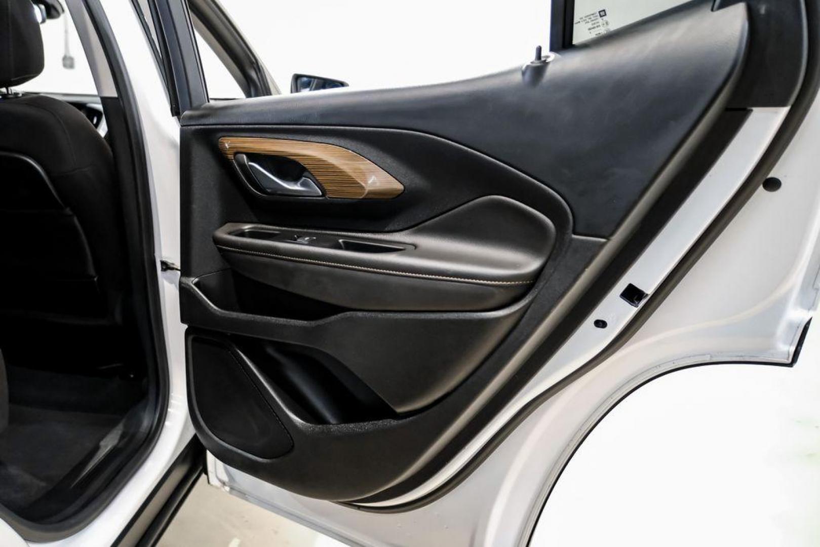 2020 Summit White /Jet Black GMC Terrain SLE (3GKALMEVXLL) with an 1.5L DOHC engine, Automatic transmission, located at 15300 Midway Rd., Addison, TX, 75001, (972) 702-0011, 32.958321, -96.838074 - Photo#46