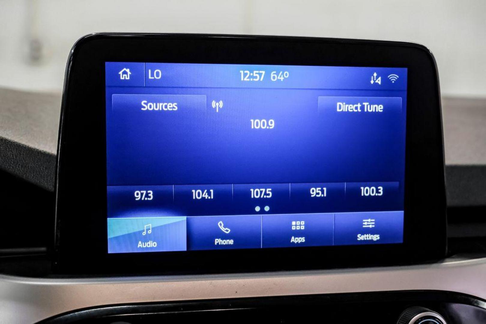 2020 Orange Metallic /Dark Earth Gray Ford Escape SE (1FMCU0G62LU) with an 1.5L EcoBoost engine, Automatic transmission, located at 15300 Midway Rd., Addison, TX, 75001, (972) 702-0011, 32.958321, -96.838074 - Photo#26