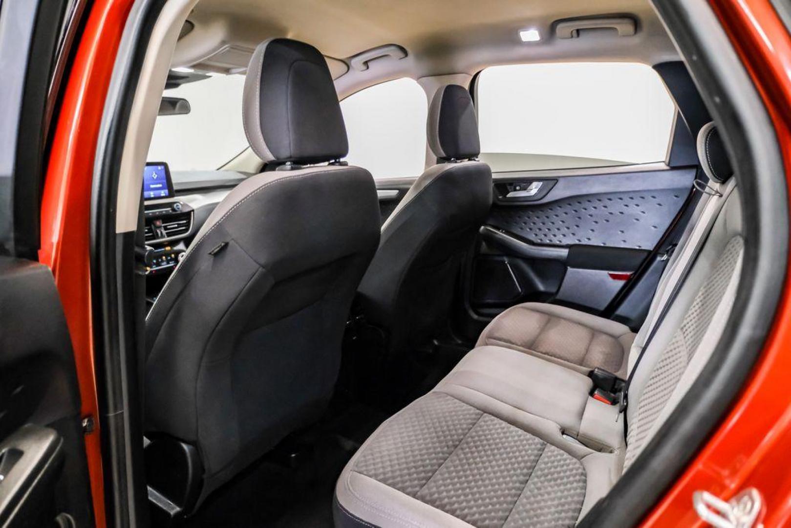 2020 Orange Metallic /Dark Earth Gray Ford Escape SE (1FMCU0G62LU) with an 1.5L EcoBoost engine, Automatic transmission, located at 15300 Midway Rd., Addison, TX, 75001, (972) 702-0011, 32.958321, -96.838074 - Photo#34