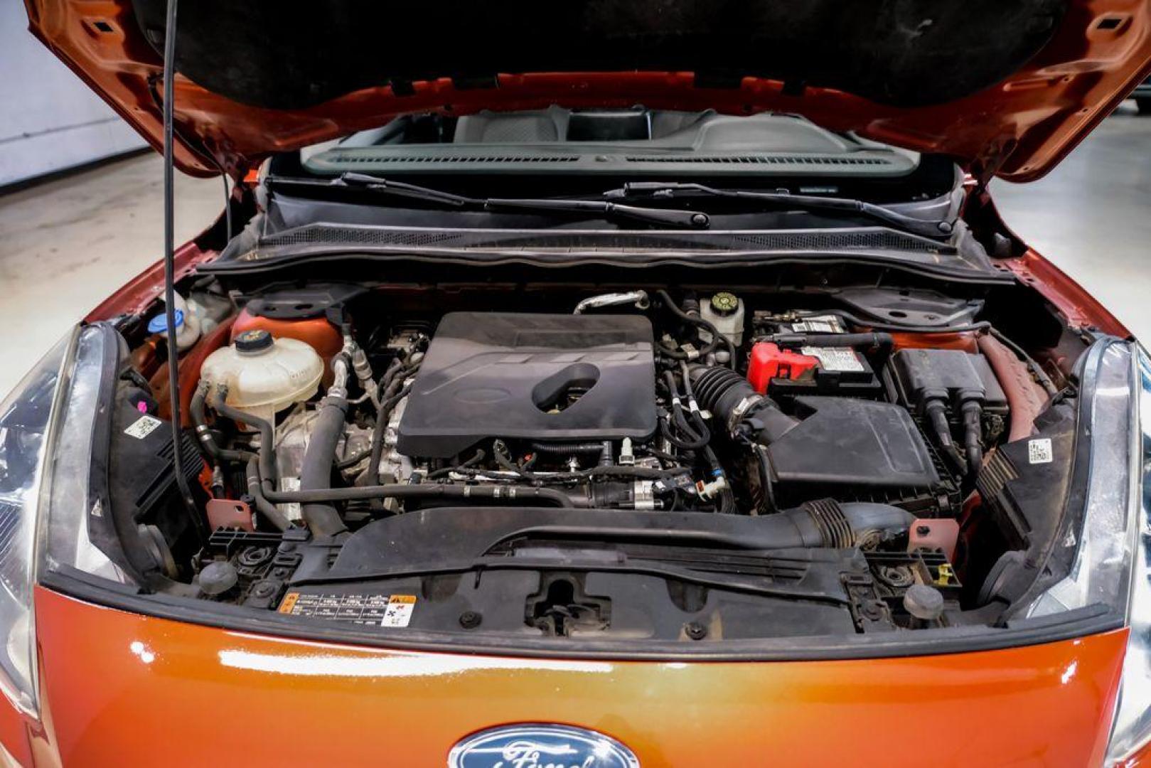 2020 Orange Metallic /Dark Earth Gray Ford Escape SE (1FMCU0G62LU) with an 1.5L EcoBoost engine, Automatic transmission, located at 15300 Midway Rd., Addison, TX, 75001, (972) 702-0011, 32.958321, -96.838074 - Photo#46