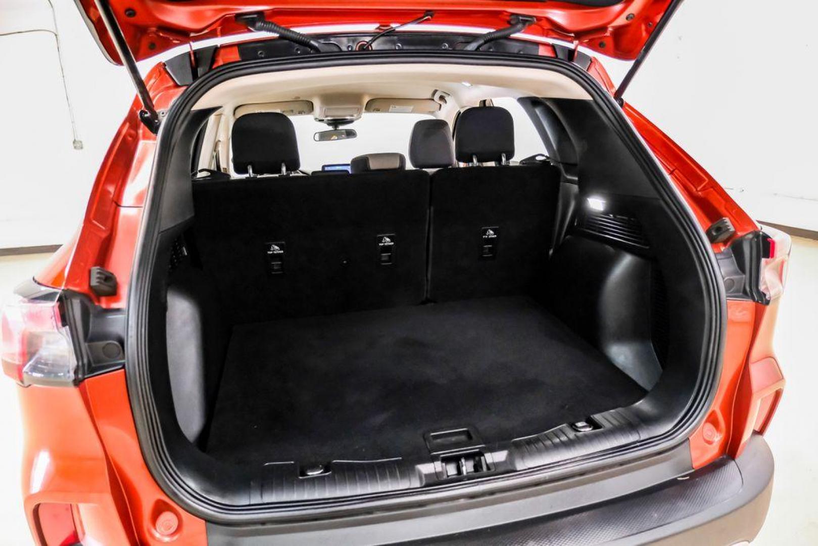 2020 Orange Metallic /Dark Earth Gray Ford Escape SE (1FMCU0G62LU) with an 1.5L EcoBoost engine, Automatic transmission, located at 15300 Midway Rd., Addison, TX, 75001, (972) 702-0011, 32.958321, -96.838074 - Photo#49