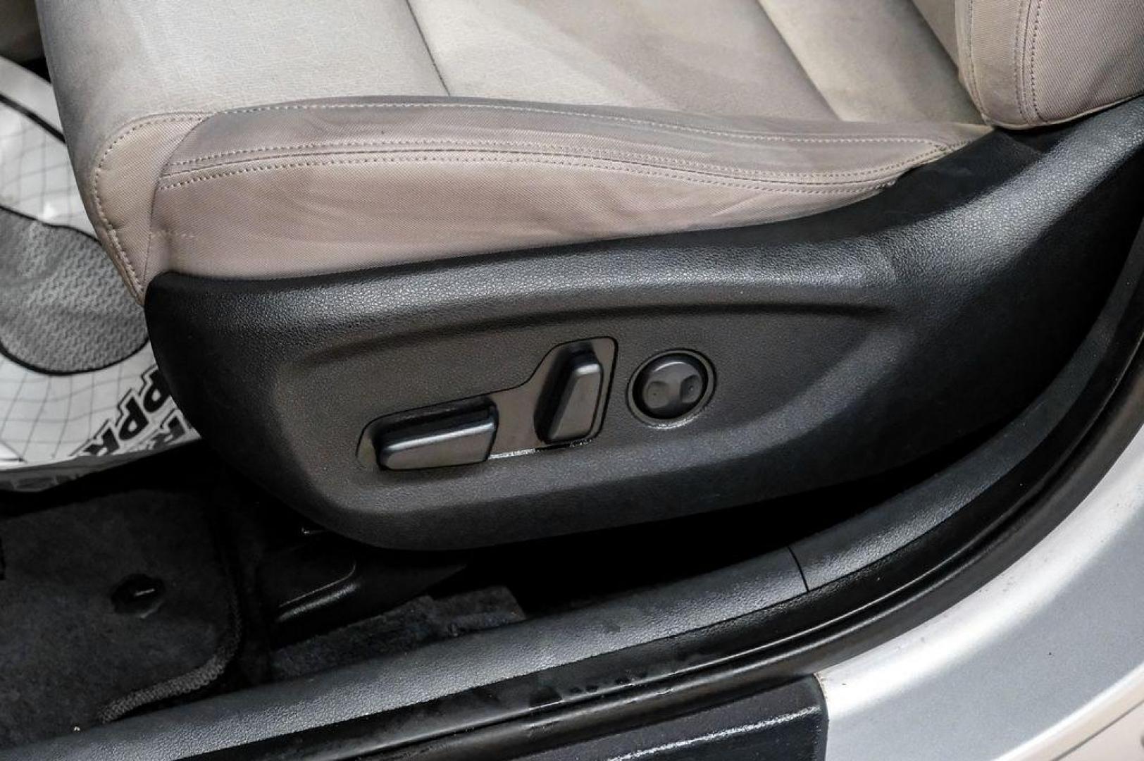 2016 Molten Silver /Gray Hyundai Tucson Eco (KM8J33A28GU) with an 1.6L I4 DGI Turbocharged DOHC 16V ULEV II 175hp engine, Automatic transmission, located at 15300 Midway Rd., Addison, TX, 75001, (972) 702-0011, 32.958321, -96.838074 - Photo#45