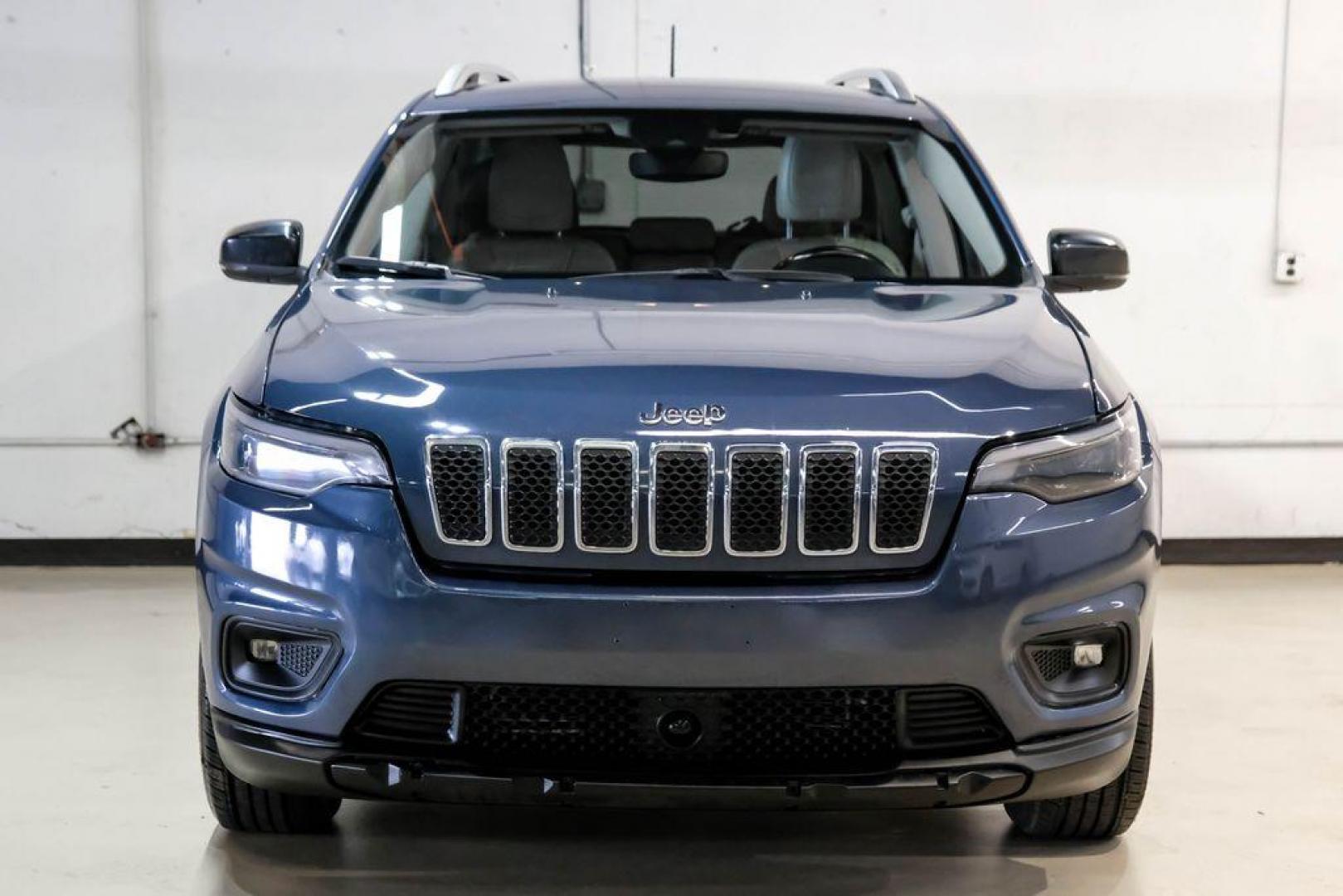 2021 Slate Blue Pearlcoat /Ski Gray/Black Jeep Cherokee Latitude Lux (1C4PJLMX8MD) with an 3.2L V6 engine, Automatic transmission, located at 15300 Midway Rd., Addison, TX, 75001, (972) 702-0011, 32.958321, -96.838074 - Photo#4