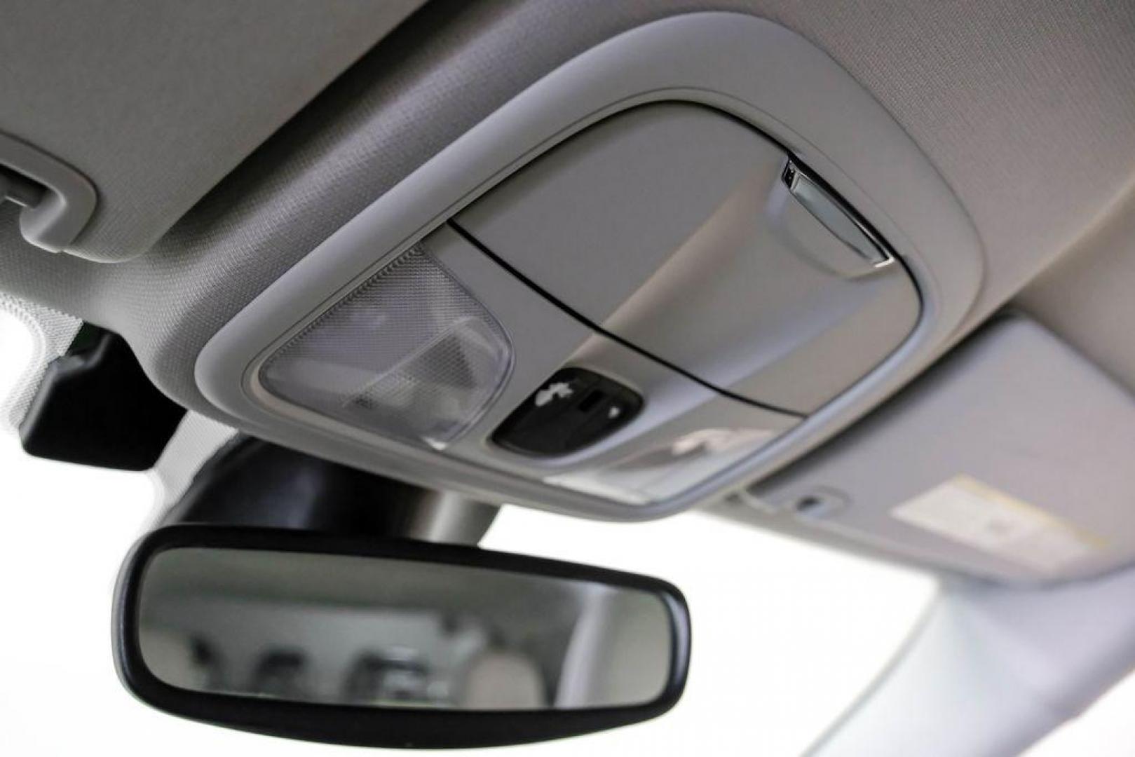 2021 Slate Blue Pearlcoat /Ski Gray/Black Jeep Cherokee Latitude Lux (1C4PJLMX8MD) with an 3.2L V6 engine, Automatic transmission, located at 15300 Midway Rd., Addison, TX, 75001, (972) 702-0011, 32.958321, -96.838074 - Photo#23