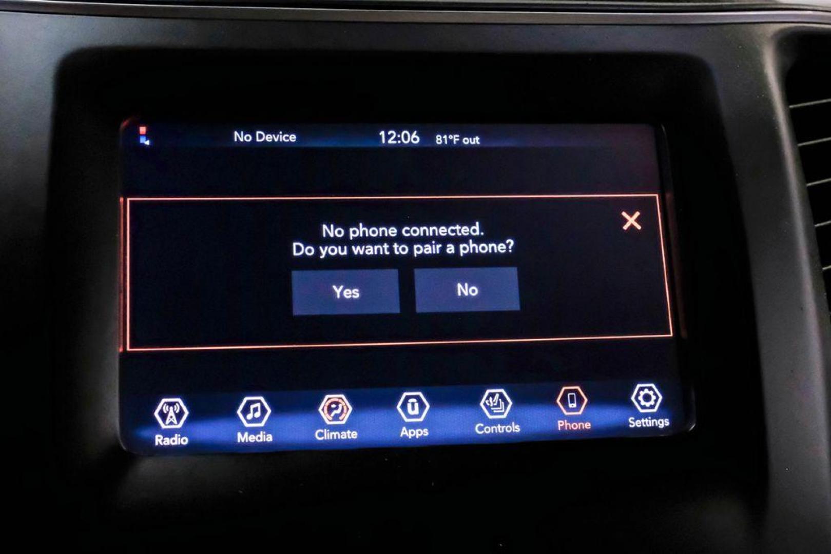 2021 Slate Blue Pearlcoat /Ski Gray/Black Jeep Cherokee Latitude Lux (1C4PJLMX8MD) with an 3.2L V6 engine, Automatic transmission, located at 15300 Midway Rd., Addison, TX, 75001, (972) 702-0011, 32.958321, -96.838074 - Photo#32