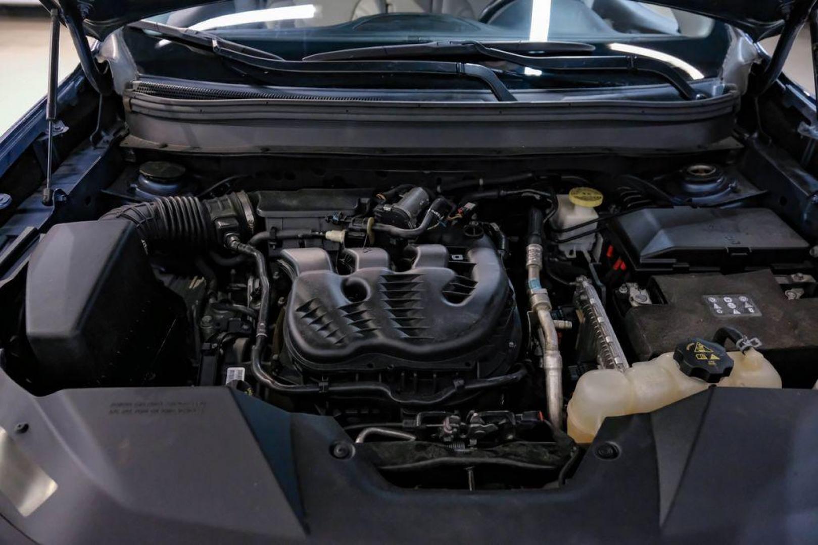 2021 Slate Blue Pearlcoat /Ski Gray/Black Jeep Cherokee Latitude Lux (1C4PJLMX8MD) with an 3.2L V6 engine, Automatic transmission, located at 15300 Midway Rd., Addison, TX, 75001, (972) 702-0011, 32.958321, -96.838074 - Photo#55