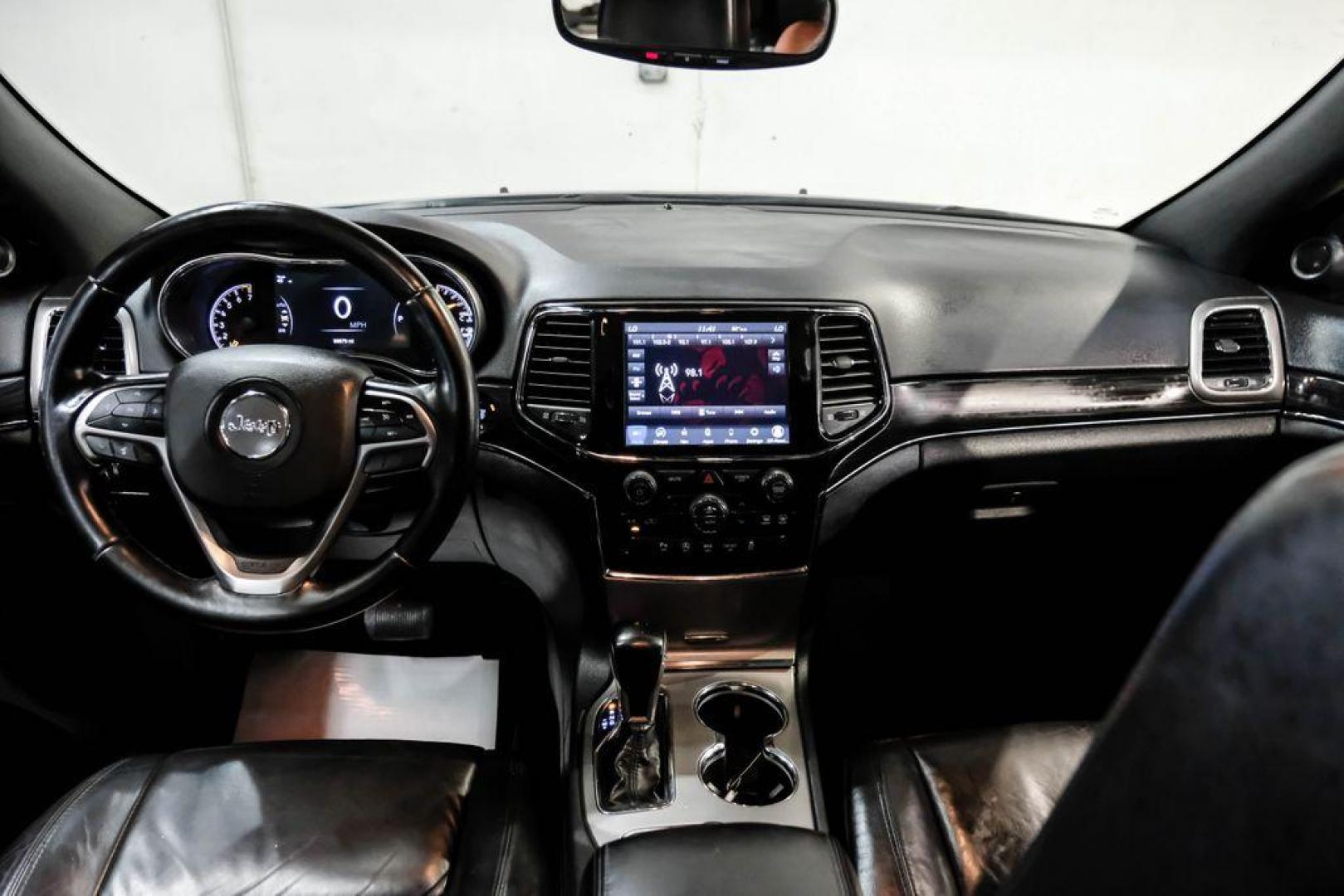 2021 Billet Silver Metallic Clearcoat /Black Jeep Grand Cherokee Limited (1C4RJFBG4MC) with an 3.6L V6 24V VVT engine, Automatic transmission, located at 15300 Midway Rd., Addison, TX, 75001, (972) 702-0011, 32.958321, -96.838074 - Photo#15