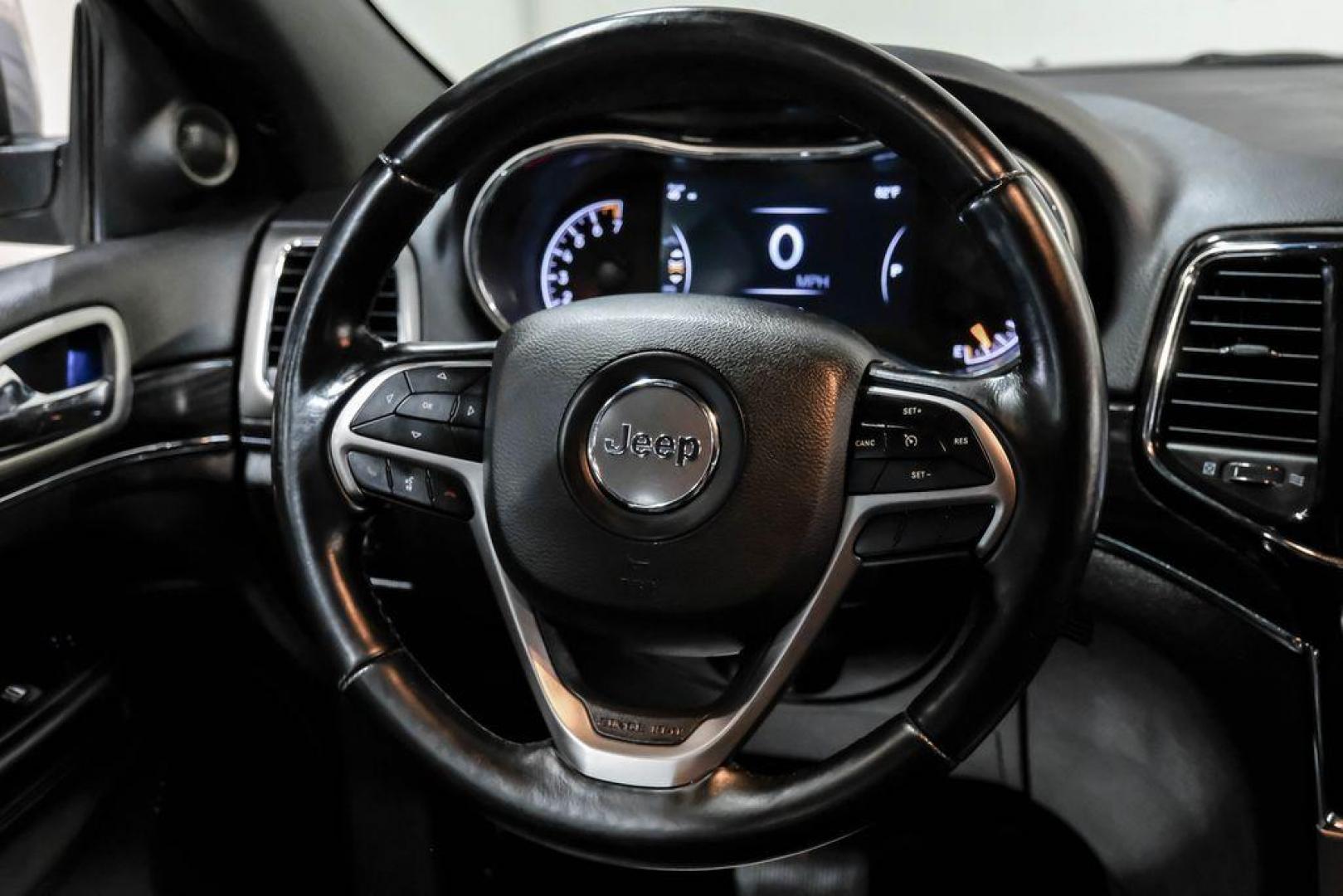 2021 Billet Silver Metallic Clearcoat /Black Jeep Grand Cherokee Limited (1C4RJFBG4MC) with an 3.6L V6 24V VVT engine, Automatic transmission, located at 15300 Midway Rd., Addison, TX, 75001, (972) 702-0011, 32.958321, -96.838074 - Photo#17