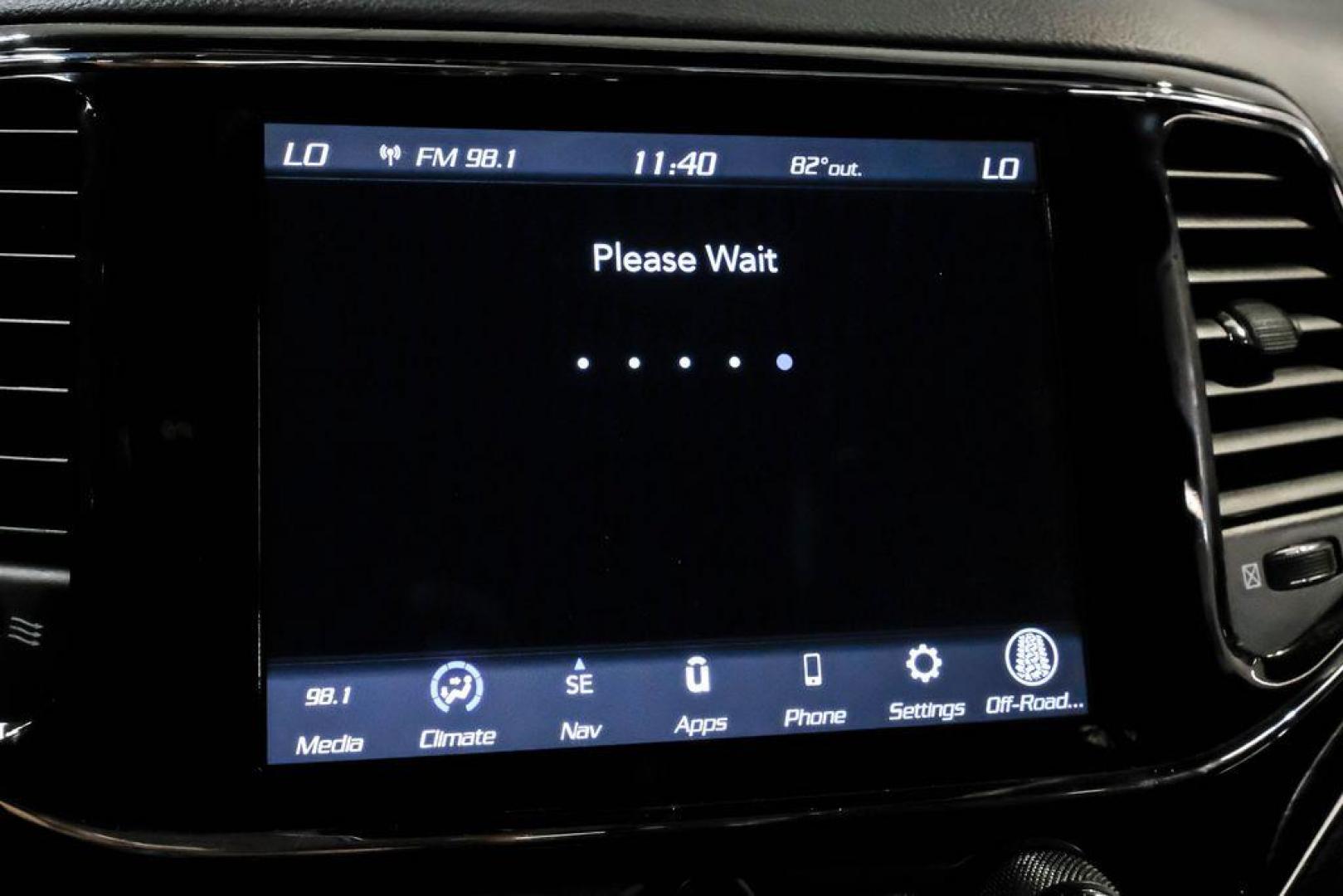 2021 Billet Silver Metallic Clearcoat /Black Jeep Grand Cherokee Limited (1C4RJFBG4MC) with an 3.6L V6 24V VVT engine, Automatic transmission, located at 15300 Midway Rd., Addison, TX, 75001, (972) 702-0011, 32.958321, -96.838074 - Photo#34