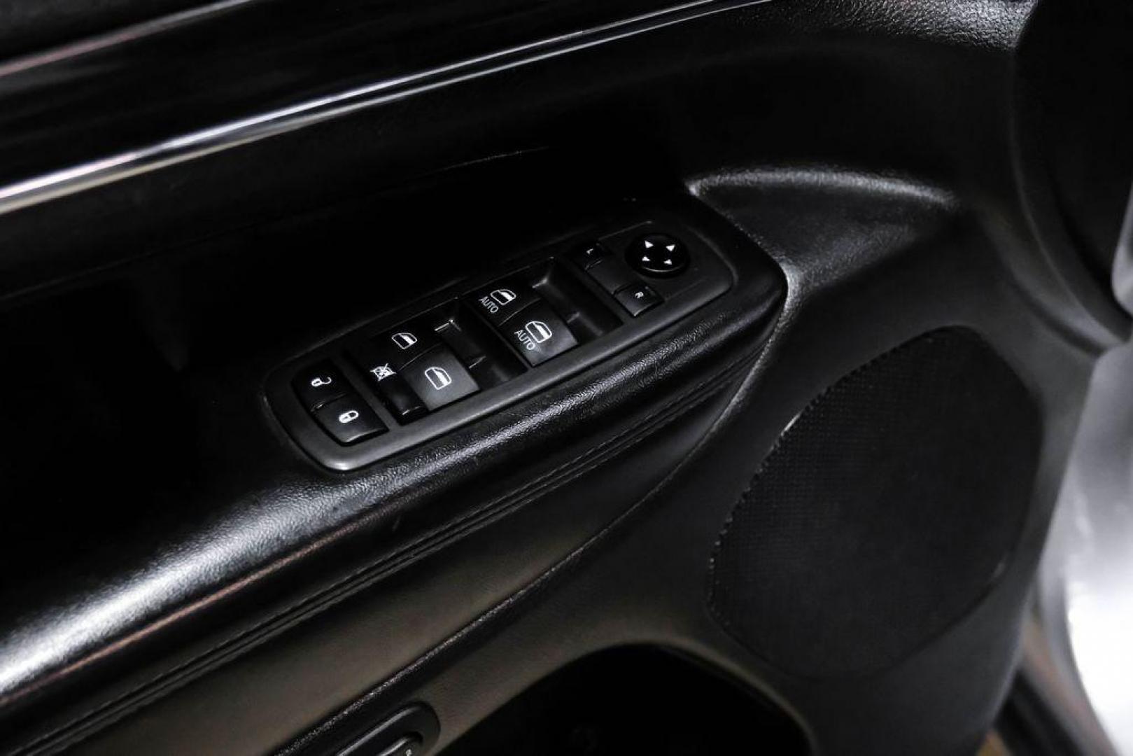 2021 Billet Silver Metallic Clearcoat /Black Jeep Grand Cherokee Limited (1C4RJFBG4MC) with an 3.6L V6 24V VVT engine, Automatic transmission, located at 15300 Midway Rd., Addison, TX, 75001, (972) 702-0011, 32.958321, -96.838074 - Photo#48