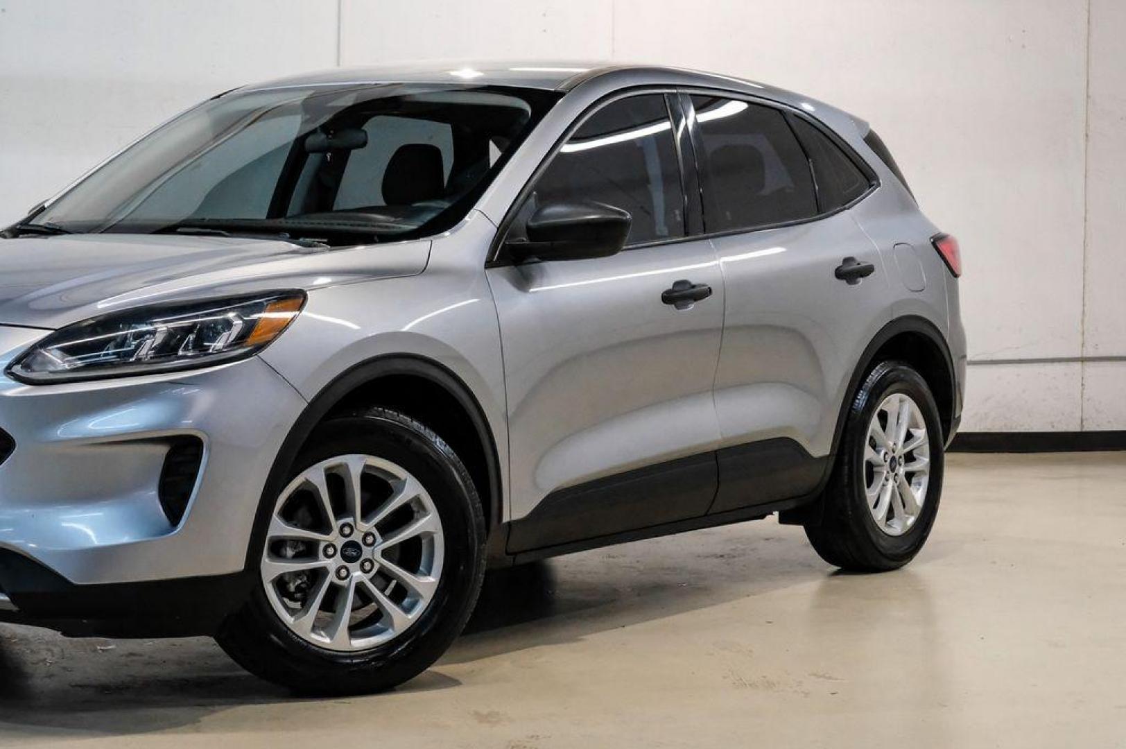 2021 Silver /Ebony Ford Escape S (1FMCU0F66MU) with an 1.5L EcoBoost engine, Automatic transmission, located at 15300 Midway Rd., Addison, TX, 75001, (972) 702-0011, 32.958321, -96.838074 - Photo#5