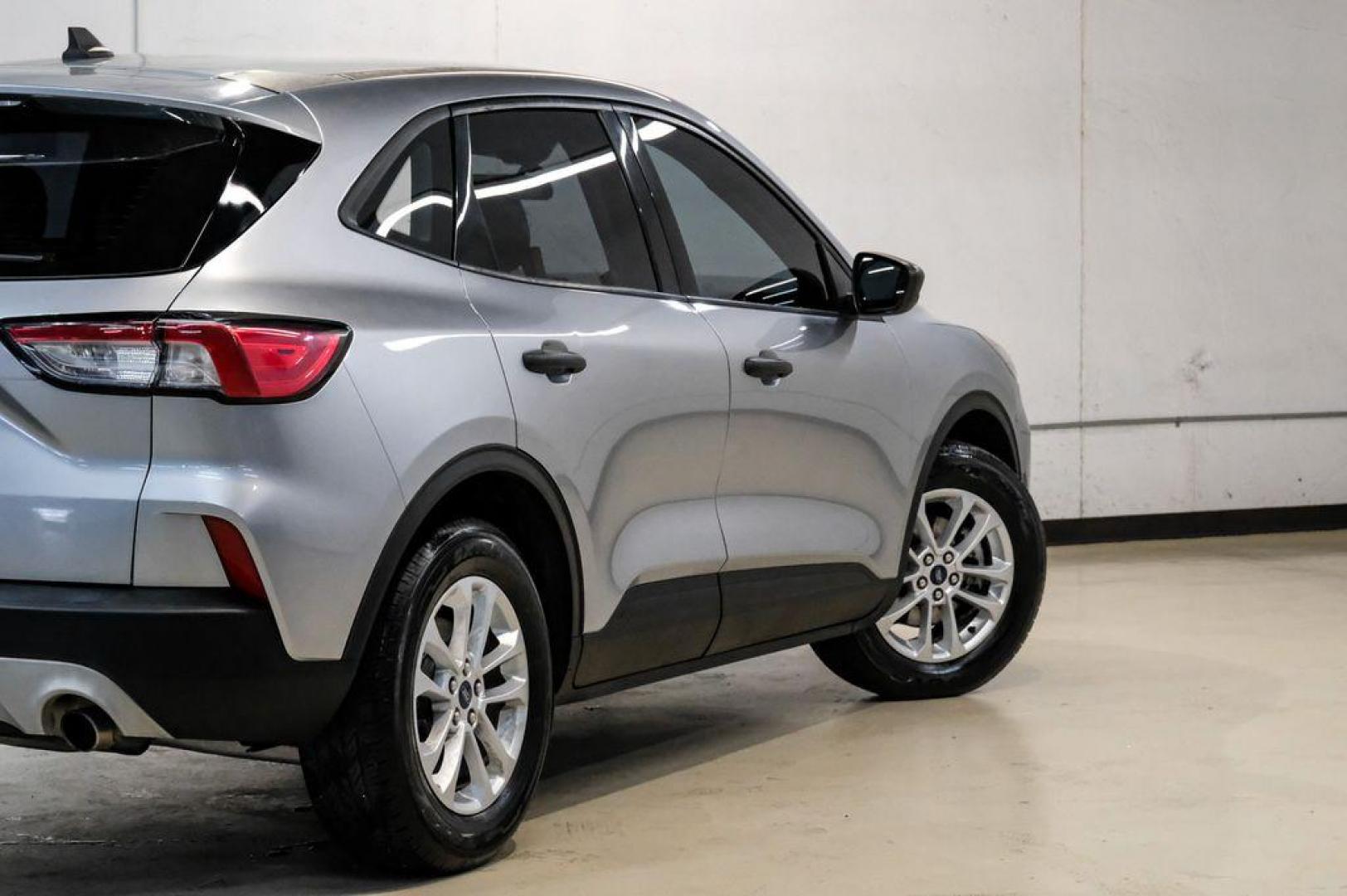 2021 Silver /Ebony Ford Escape S (1FMCU0F66MU) with an 1.5L EcoBoost engine, Automatic transmission, located at 15300 Midway Rd., Addison, TX, 75001, (972) 702-0011, 32.958321, -96.838074 - Photo#11