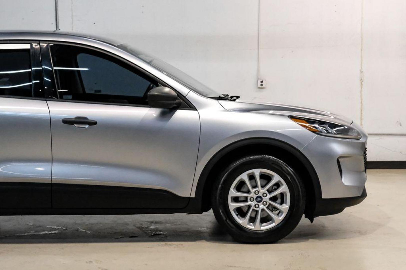 2021 Silver /Ebony Ford Escape S (1FMCU0F66MU) with an 1.5L EcoBoost engine, Automatic transmission, located at 15300 Midway Rd., Addison, TX, 75001, (972) 702-0011, 32.958321, -96.838074 - Photo#16