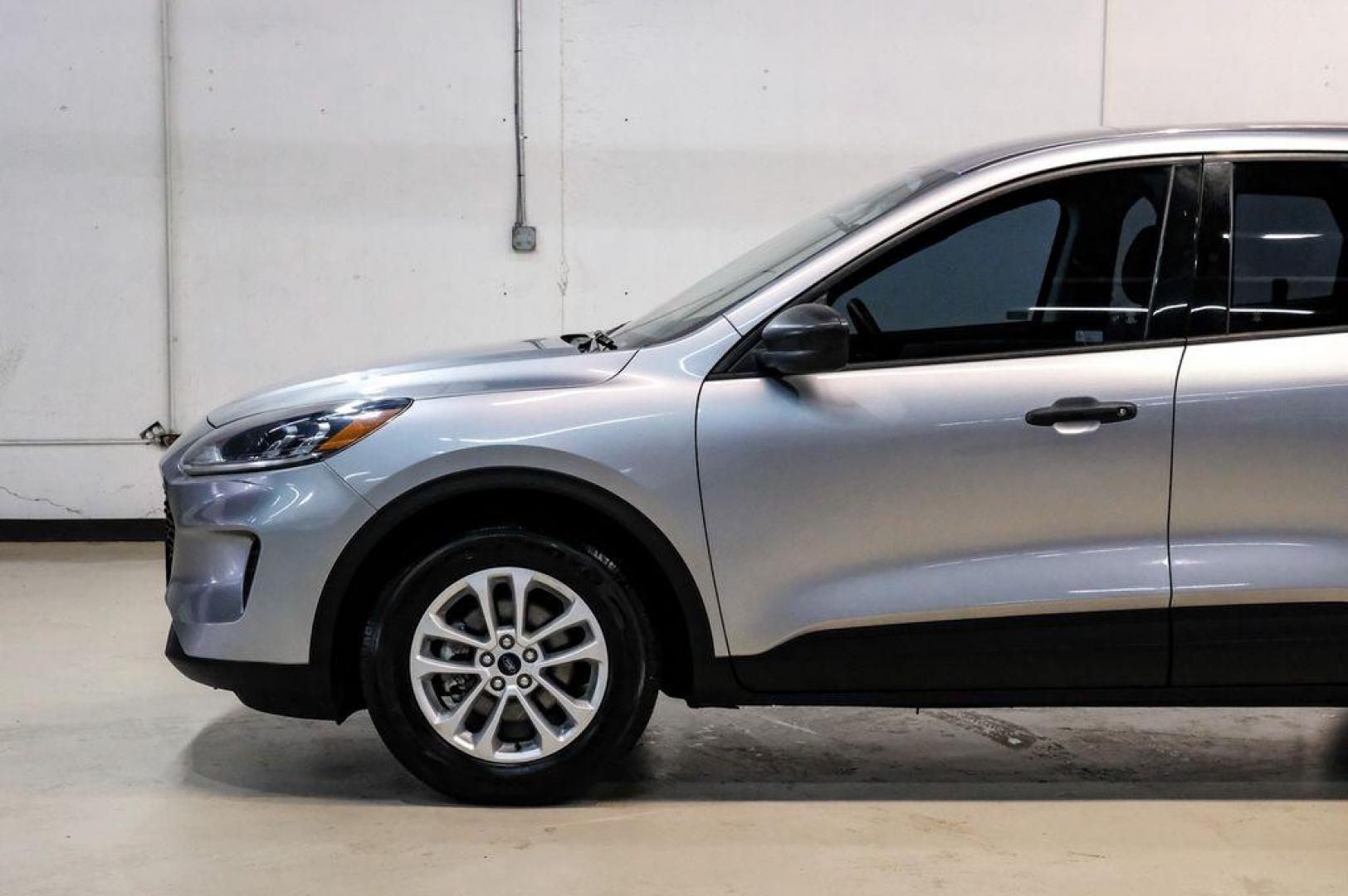 2021 Silver /Ebony Ford Escape S (1FMCU0F66MU) with an 1.5L EcoBoost engine, Automatic transmission, located at 15300 Midway Rd., Addison, TX, 75001, (972) 702-0011, 32.958321, -96.838074 - Photo#17