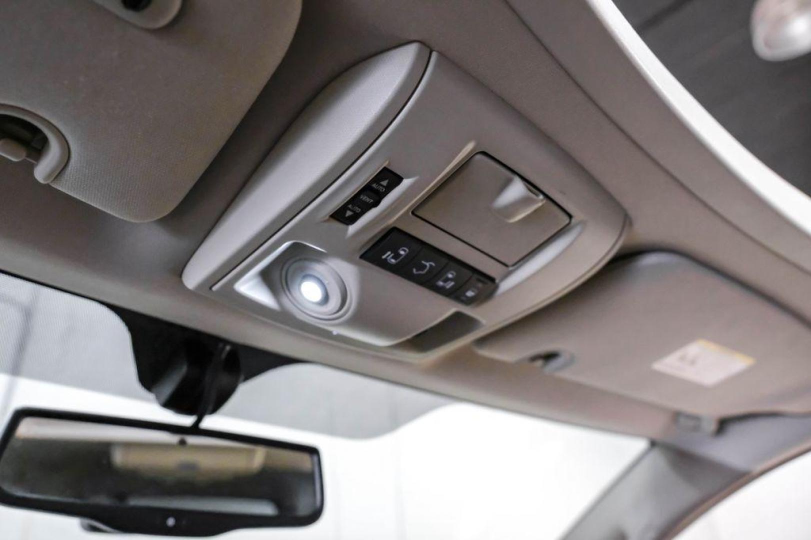 2016 Sandstone /Beige Chrysler Town and Country Touring-L (2C4RC1CG5GR) with an 3.6L V6 Flex Fuel 24V VVT engine, Automatic transmission, located at 15300 Midway Rd., Addison, TX, 75001, (972) 702-0011, 32.958321, -96.838074 - Photo#19