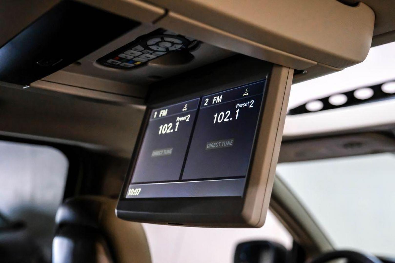 2016 Sandstone /Beige Chrysler Town and Country Touring-L (2C4RC1CG5GR) with an 3.6L V6 Flex Fuel 24V VVT engine, Automatic transmission, located at 15300 Midway Rd., Addison, TX, 75001, (972) 702-0011, 32.958321, -96.838074 - Photo#36