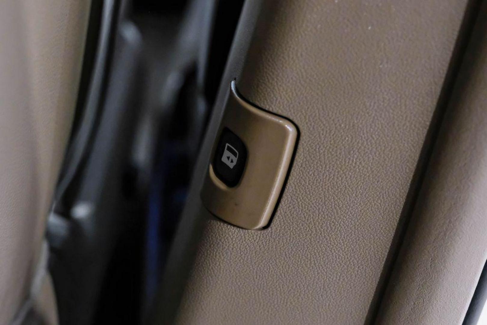 2016 Sandstone /Beige Chrysler Town and Country Touring-L (2C4RC1CG5GR) with an 3.6L V6 Flex Fuel 24V VVT engine, Automatic transmission, located at 15300 Midway Rd., Addison, TX, 75001, (972) 702-0011, 32.958321, -96.838074 - Photo#37