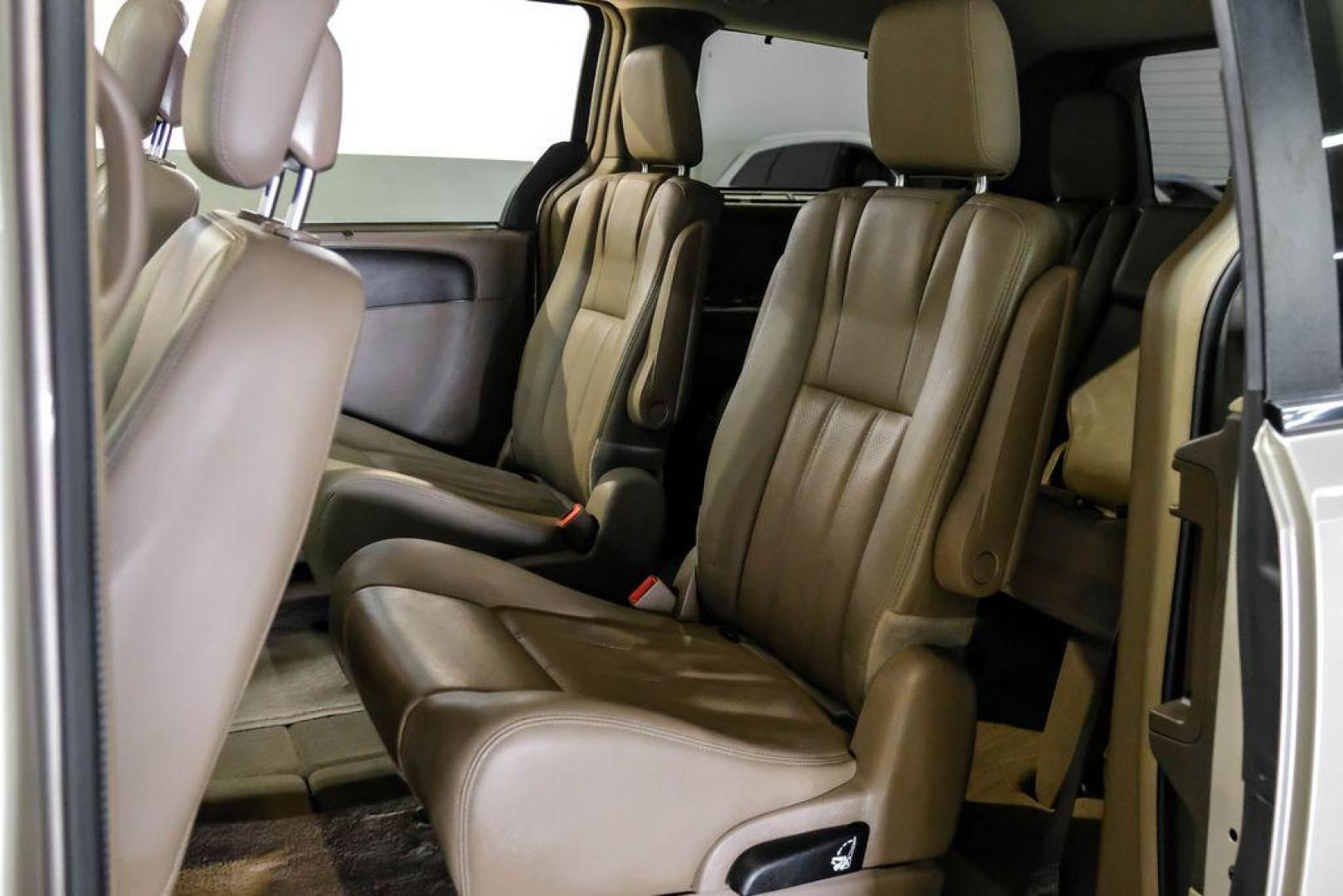 2016 Sandstone /Beige Chrysler Town and Country Touring-L (2C4RC1CG5GR) with an 3.6L V6 Flex Fuel 24V VVT engine, Automatic transmission, located at 15300 Midway Rd., Addison, TX, 75001, (972) 702-0011, 32.958321, -96.838074 - Photo#40