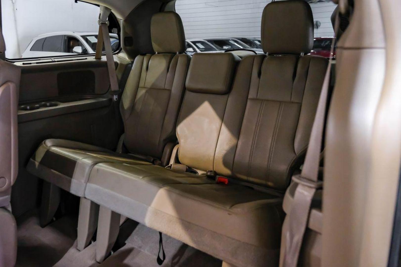 2016 Sandstone /Beige Chrysler Town and Country Touring-L (2C4RC1CG5GR) with an 3.6L V6 Flex Fuel 24V VVT engine, Automatic transmission, located at 15300 Midway Rd., Addison, TX, 75001, (972) 702-0011, 32.958321, -96.838074 - Photo#41