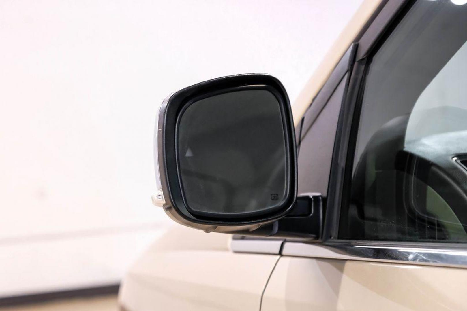 2016 Sandstone /Beige Chrysler Town and Country Touring-L (2C4RC1CG5GR) with an 3.6L V6 Flex Fuel 24V VVT engine, Automatic transmission, located at 15300 Midway Rd., Addison, TX, 75001, (972) 702-0011, 32.958321, -96.838074 - Photo#43