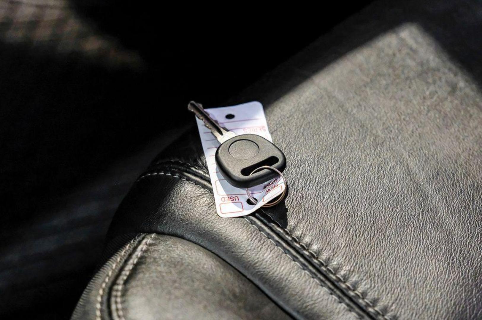 2017 Crimson Red /Ebony GMC Acadia Limited Limited (1GKKVSKD5HJ) with an 3.6L V6 SIDI engine, Automatic transmission, located at 15300 Midway Rd., Addison, TX, 75001, (972) 702-0011, 32.958321, -96.838074 - Photo#67