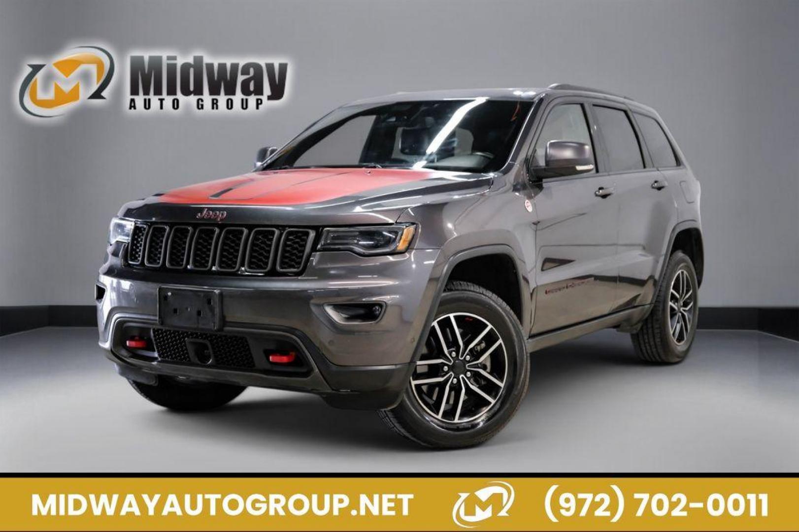 2019 Granite Crystal Metallic Clearcoat /Black Jeep Grand Cherokee Trailhawk (1C4RJFLT3KC) with an 5.7L V8 HEMI engine, Automatic transmission, located at 15300 Midway Rd., Addison, TX, 75001, (972) 702-0011, 32.958321, -96.838074 - Photo#0
