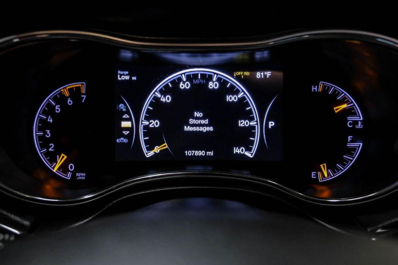 2019 Granite Crystal Metallic Clearcoat /Black Jeep Grand Cherokee Trailhawk (1C4RJFLT3KC) with an 5.7L V8 HEMI engine, Automatic transmission, located at 15300 Midway Rd., Addison, TX, 75001, (972) 702-0011, 32.958321, -96.838074 - Photo#20