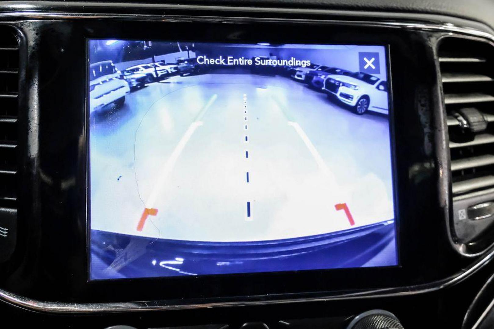 2019 Granite Crystal Metallic Clearcoat /Black Jeep Grand Cherokee Trailhawk (1C4RJFLT3KC) with an 5.7L V8 HEMI engine, Automatic transmission, located at 15300 Midway Rd., Addison, TX, 75001, (972) 702-0011, 32.958321, -96.838074 - Photo#23