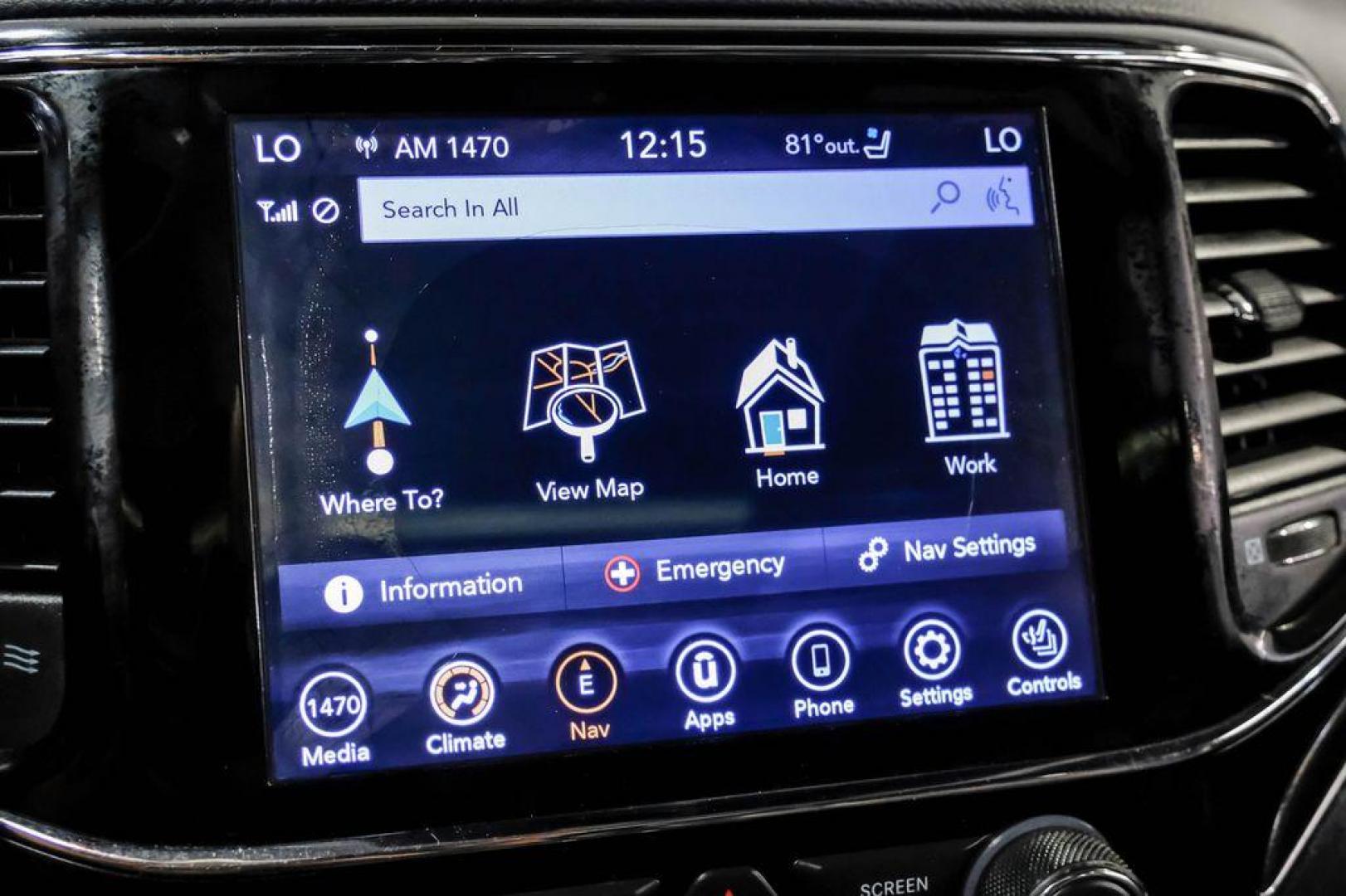 2019 Granite Crystal Metallic Clearcoat /Black Jeep Grand Cherokee Trailhawk (1C4RJFLT3KC) with an 5.7L V8 HEMI engine, Automatic transmission, located at 15300 Midway Rd., Addison, TX, 75001, (972) 702-0011, 32.958321, -96.838074 - Photo#27