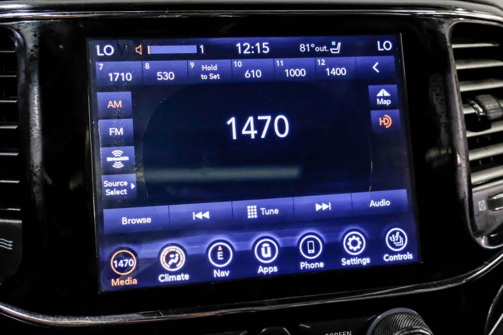 2019 Granite Crystal Metallic Clearcoat /Black Jeep Grand Cherokee Trailhawk (1C4RJFLT3KC) with an 5.7L V8 HEMI engine, Automatic transmission, located at 15300 Midway Rd., Addison, TX, 75001, (972) 702-0011, 32.958321, -96.838074 - Photo#28