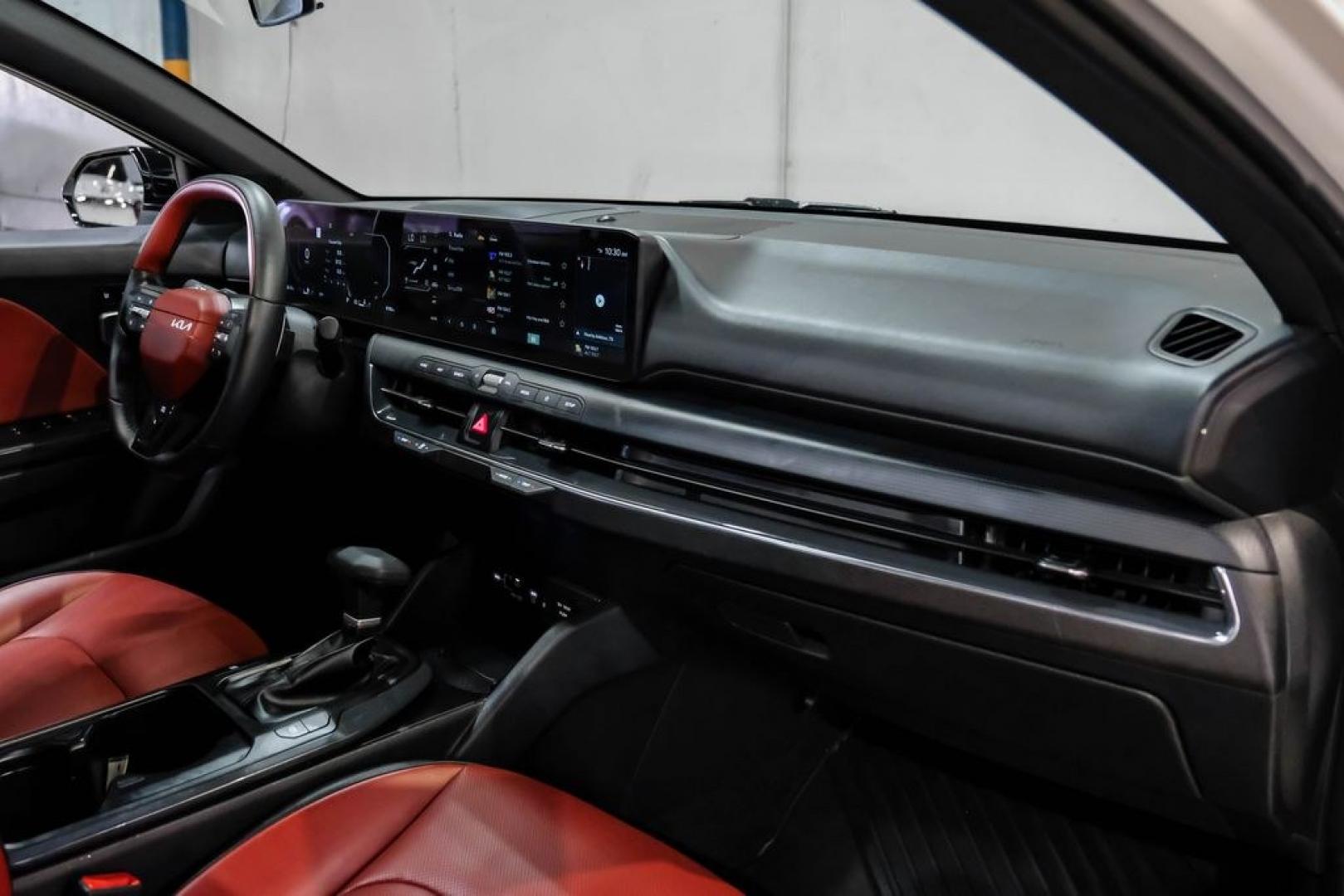 2025 Snow White Pearl /RED Kia K4 GT-Line (3KPFW4DE6SE) with an 2.0L I4 MPI engine, CVT transmission, located at 15300 Midway Rd., Addison, TX, 75001, (972) 702-0011, 32.958321, -96.838074 - Photo#14