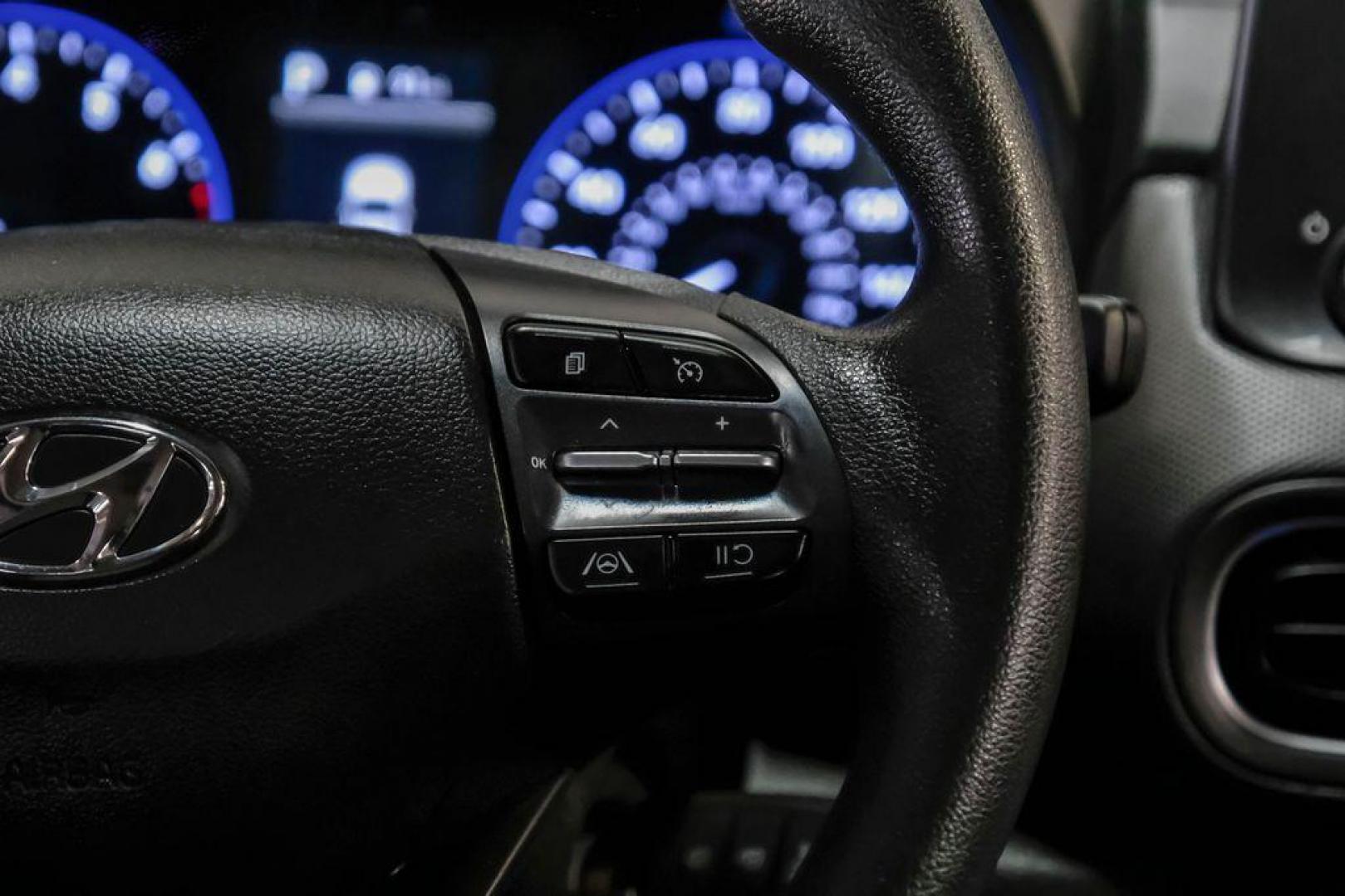 2023 Red /Black Hyundai Kona SE (KM8K22AB3PU) with an 2.0L I4 DOHC Dual CVVT engine, CVT transmission, located at 15300 Midway Rd., Addison, TX, 75001, (972) 702-0011, 32.958321, -96.838074 - Photo#18