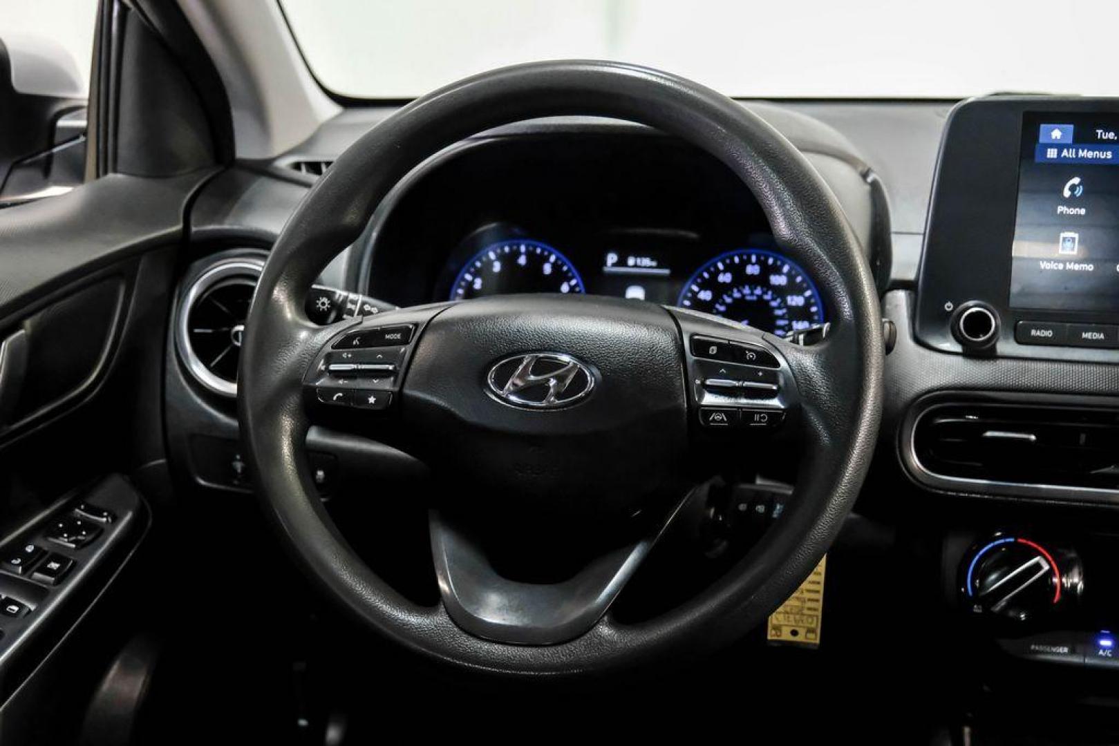 2023 Silver /Black Hyundai Kona SE (KM8K22AB3PU) with an 2.0L I4 DOHC Dual CVVT engine, CVT transmission, located at 15300 Midway Rd., Addison, TX, 75001, (972) 702-0011, 32.958321, -96.838074 - Photo#16