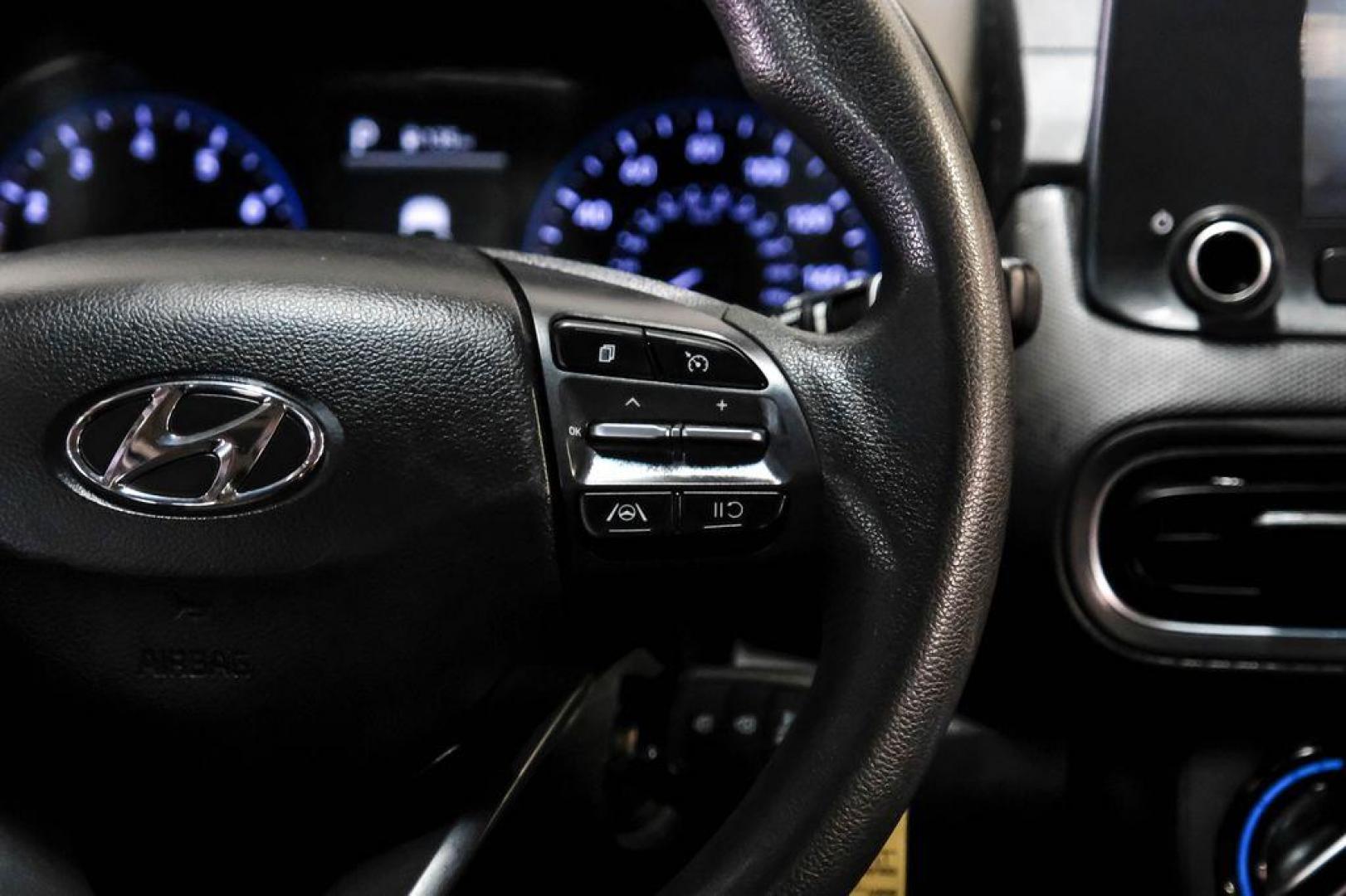 2023 Silver /Black Hyundai Kona SE (KM8K22AB3PU) with an 2.0L I4 DOHC Dual CVVT engine, CVT transmission, located at 15300 Midway Rd., Addison, TX, 75001, (972) 702-0011, 32.958321, -96.838074 - Photo#18