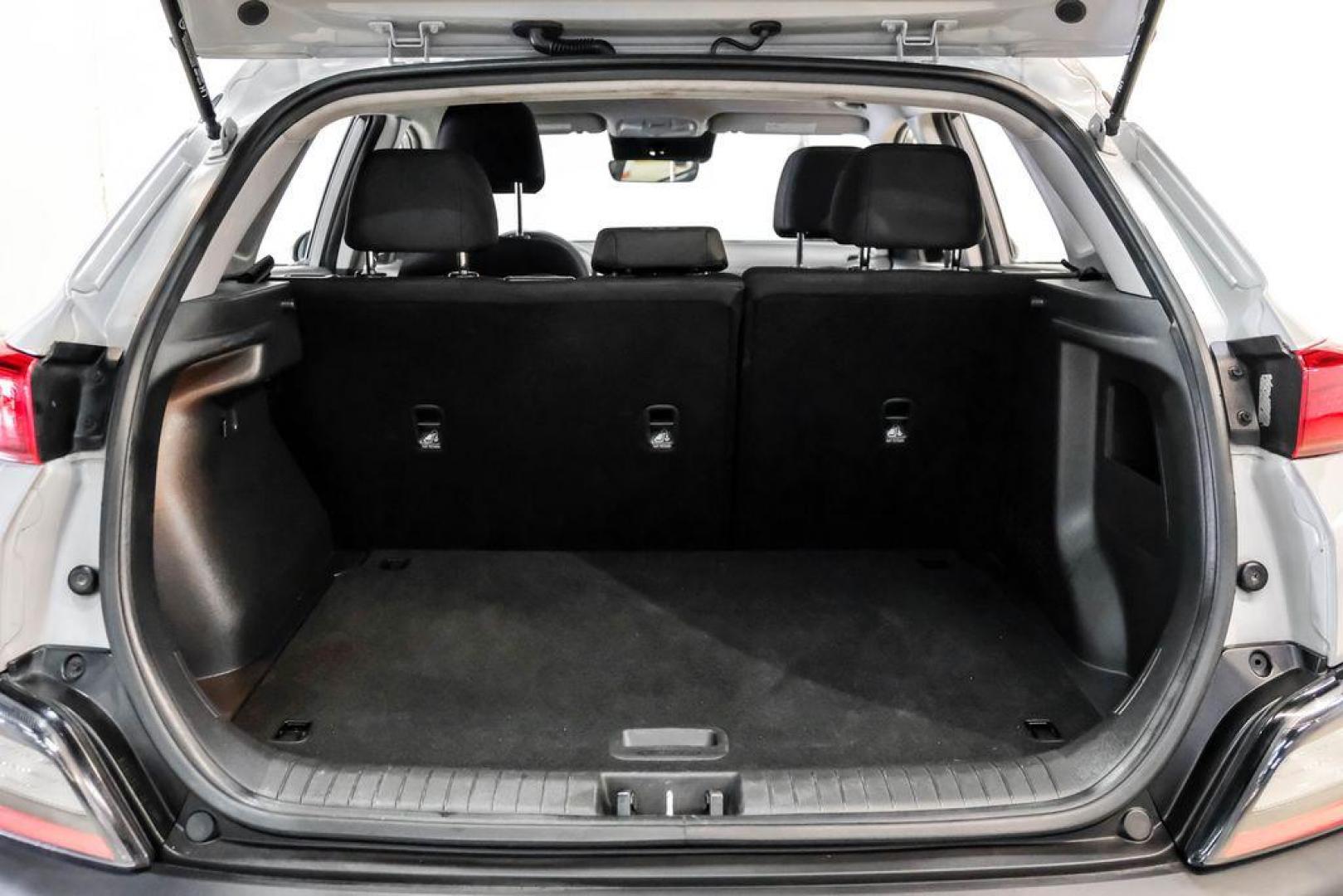 2023 Silver /Black Hyundai Kona SE (KM8K22AB3PU) with an 2.0L I4 DOHC Dual CVVT engine, CVT transmission, located at 15300 Midway Rd., Addison, TX, 75001, (972) 702-0011, 32.958321, -96.838074 - Photo#51