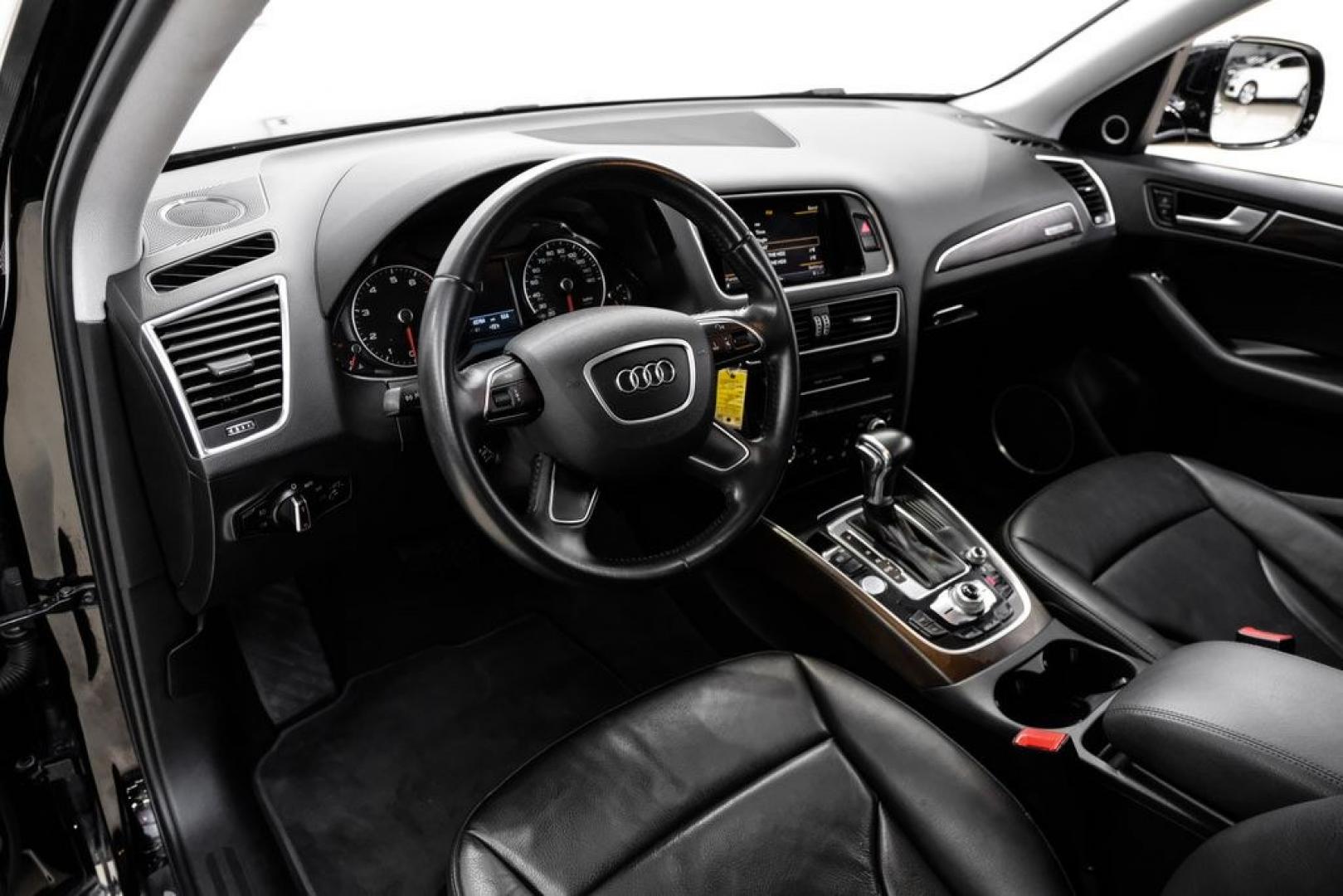 2017 Brilliant Black /Black Audi Q5 2.0T Premium Plus (WA1L2AFP8HA) with an 2.0L 4-Cylinder TFSI engine, Automatic transmission, located at 15300 Midway Rd., Addison, TX, 75001, (972) 702-0011, 32.958321, -96.838074 - Photo#2