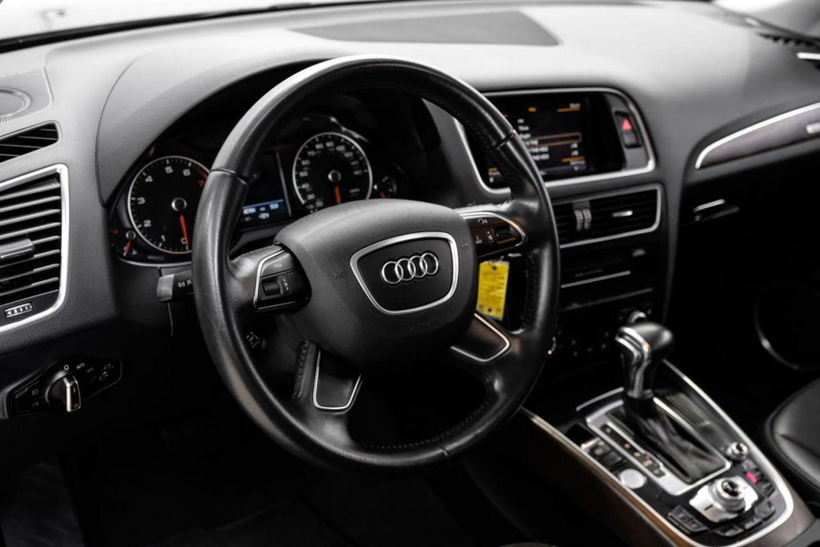2017 Brilliant Black /Black Audi Q5 2.0T Premium Plus (WA1L2AFP8HA) with an 2.0L 4-Cylinder TFSI engine, Automatic transmission, located at 15300 Midway Rd., Addison, TX, 75001, (972) 702-0011, 32.958321, -96.838074 - Photo#14