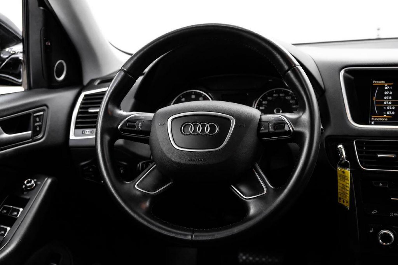 2017 Brilliant Black /Black Audi Q5 2.0T Premium Plus (WA1L2AFP8HA) with an 2.0L 4-Cylinder TFSI engine, Automatic transmission, located at 15300 Midway Rd., Addison, TX, 75001, (972) 702-0011, 32.958321, -96.838074 - Photo#15