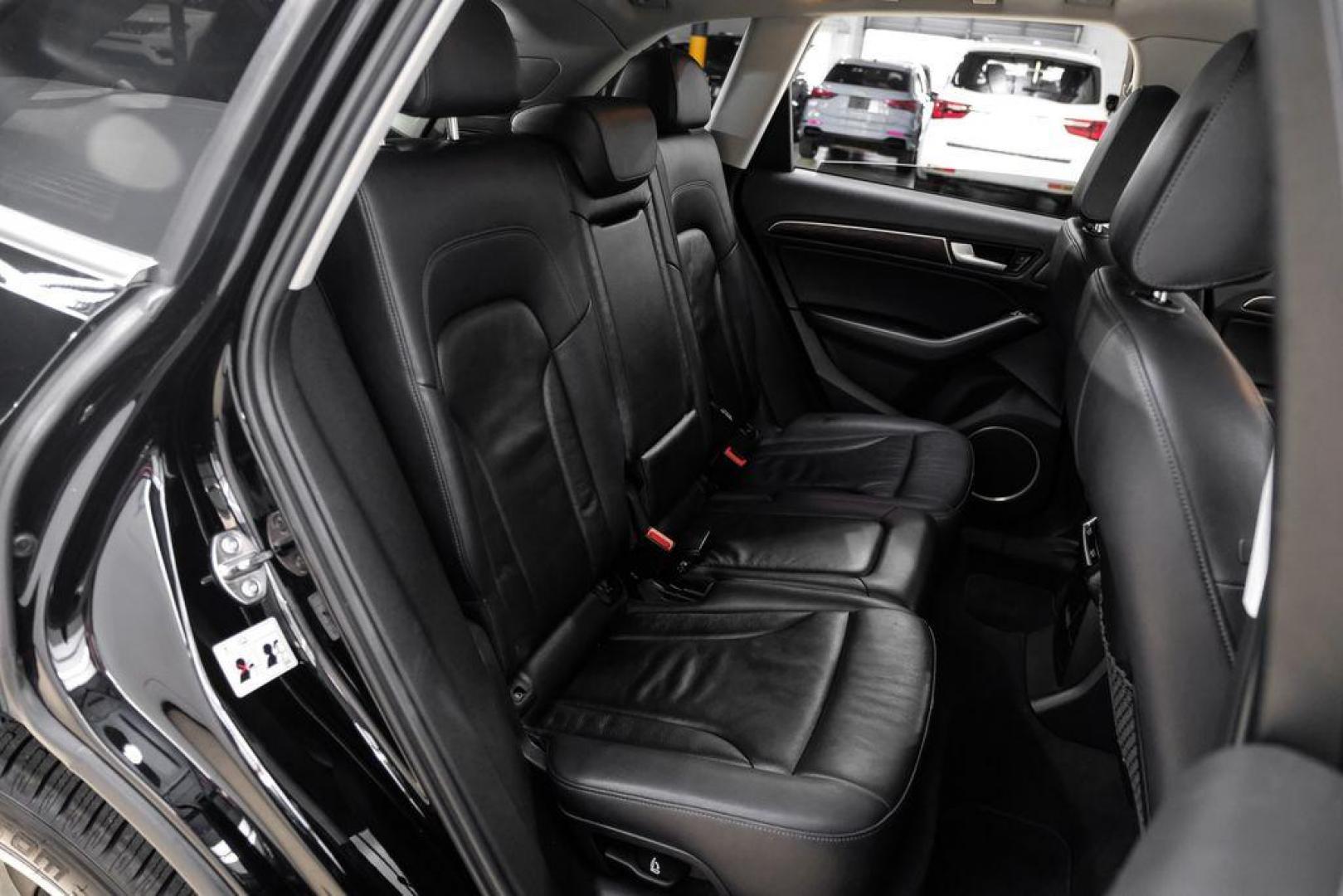 2017 Brilliant Black /Black Audi Q5 2.0T Premium Plus (WA1L2AFP8HA) with an 2.0L 4-Cylinder TFSI engine, Automatic transmission, located at 15300 Midway Rd., Addison, TX, 75001, (972) 702-0011, 32.958321, -96.838074 - Photo#32