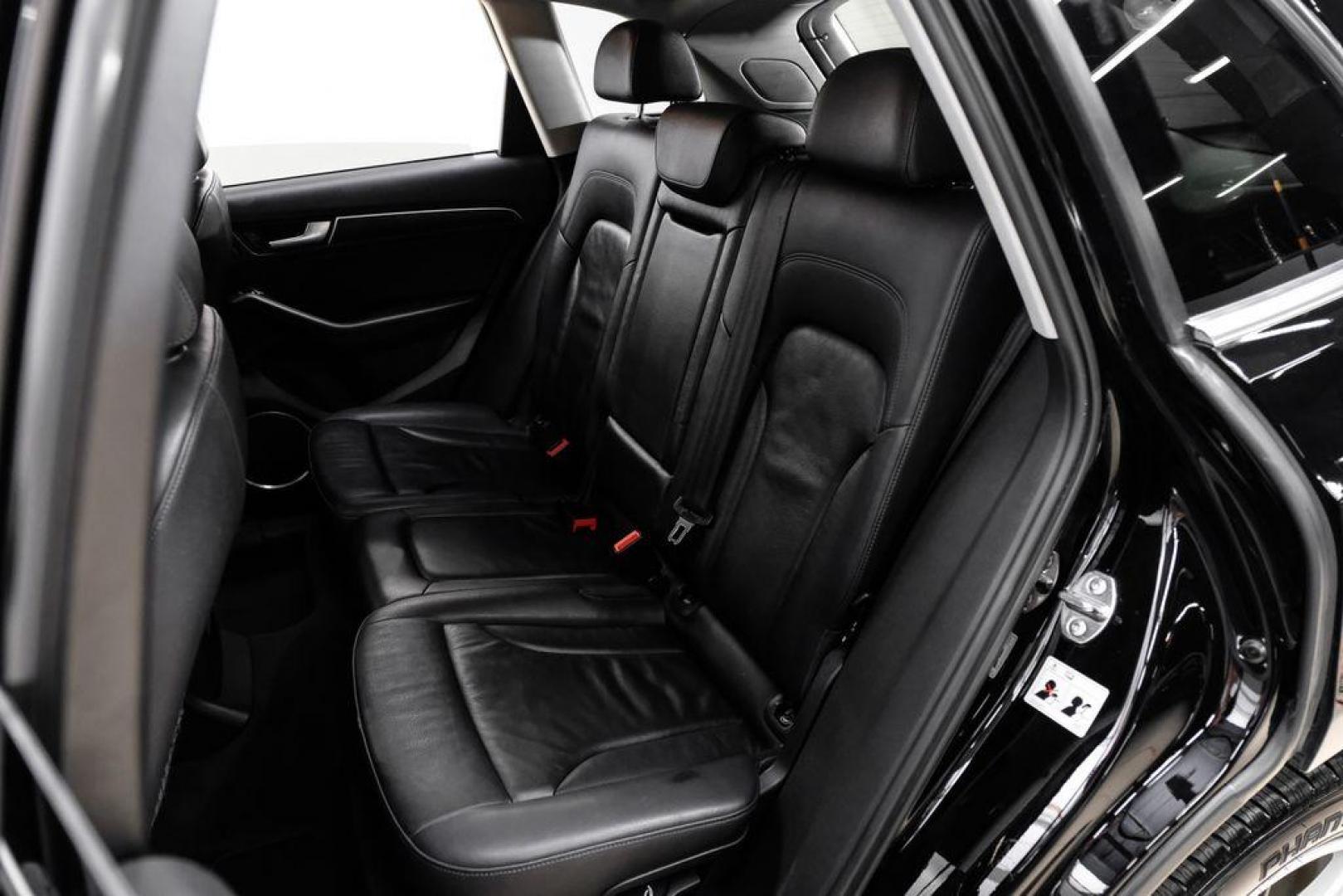 2017 Brilliant Black /Black Audi Q5 2.0T Premium Plus (WA1L2AFP8HA) with an 2.0L 4-Cylinder TFSI engine, Automatic transmission, located at 15300 Midway Rd., Addison, TX, 75001, (972) 702-0011, 32.958321, -96.838074 - Photo#35
