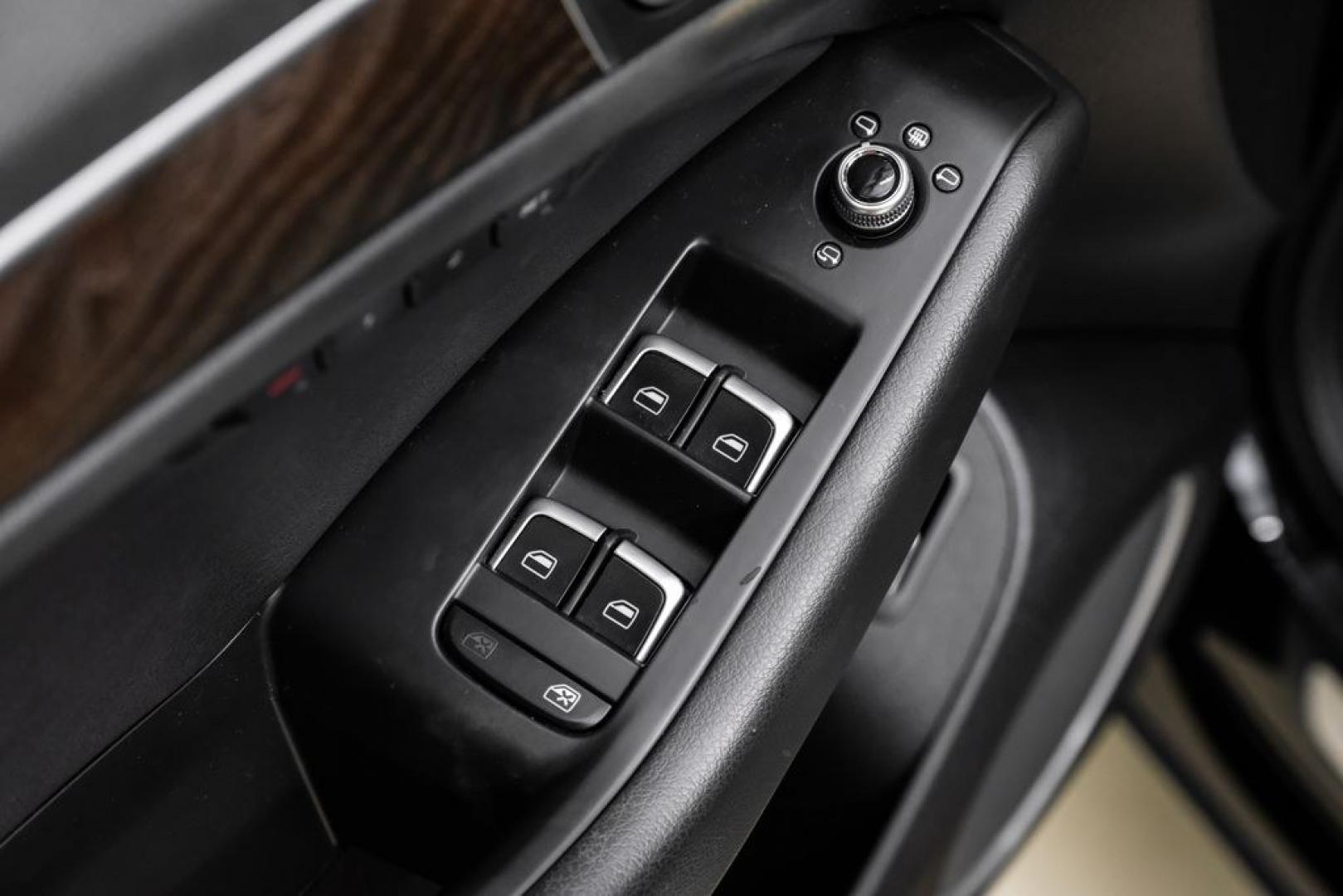 2017 Brilliant Black /Black Audi Q5 2.0T Premium Plus (WA1L2AFP8HA) with an 2.0L 4-Cylinder TFSI engine, Automatic transmission, located at 15300 Midway Rd., Addison, TX, 75001, (972) 702-0011, 32.958321, -96.838074 - Photo#39