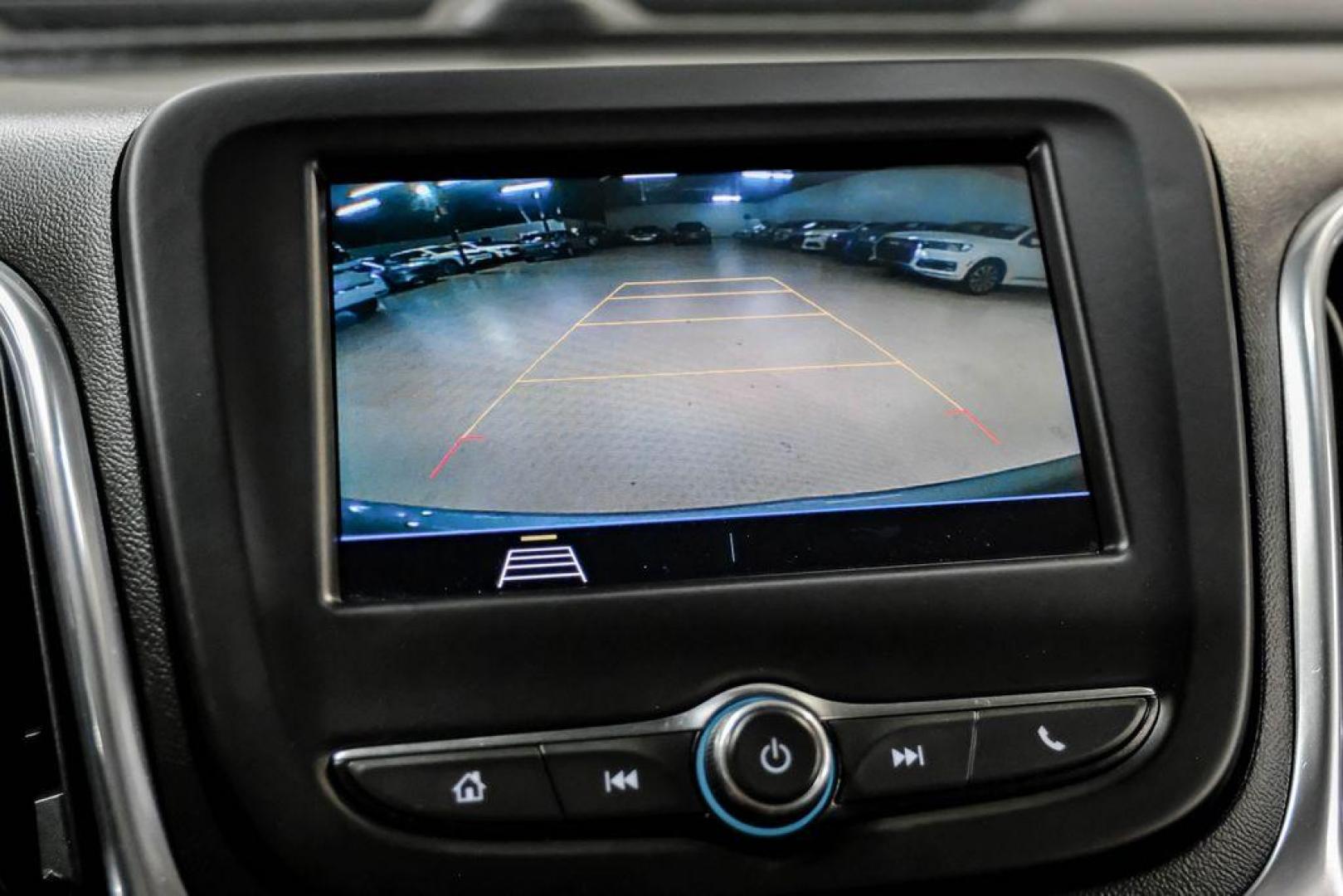 2020 Silver Ice Metallic /Jet Black Chevrolet Equinox LT (2GNAXUEV4L6) with an 1.5L DOHC engine, Automatic transmission, located at 15300 Midway Rd., Addison, TX, 75001, (972) 702-0011, 32.958321, -96.838074 - Photo#22