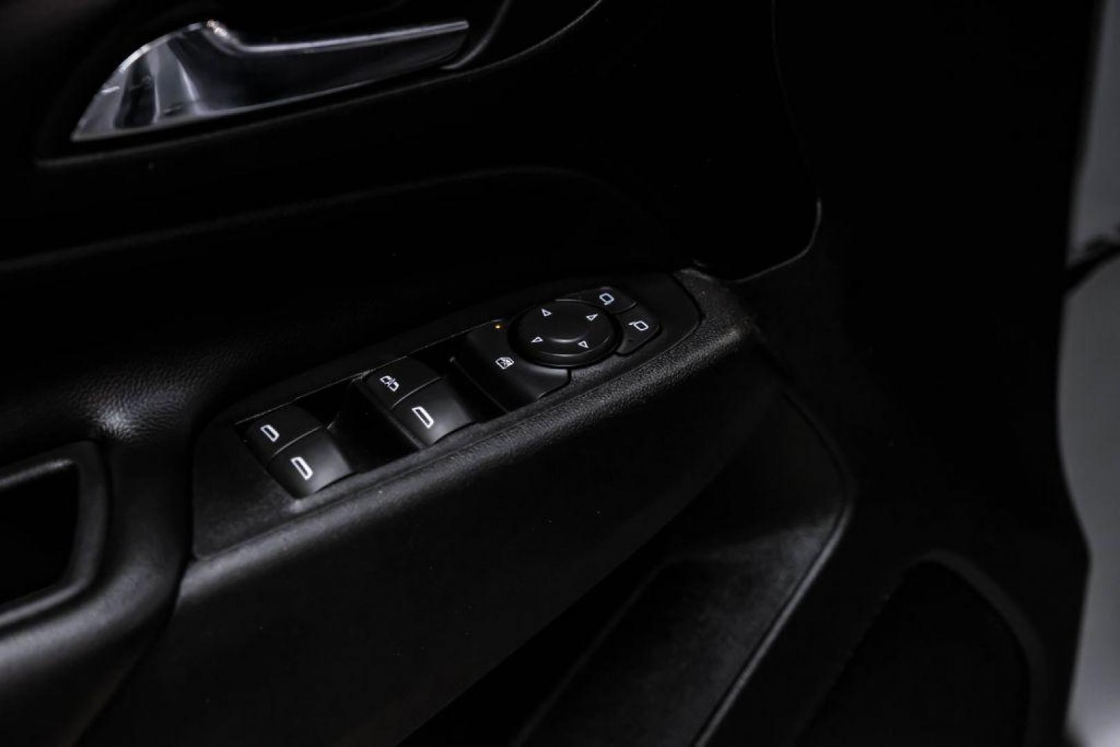 2020 Silver Ice Metallic /Jet Black Chevrolet Equinox LT (2GNAXUEV4L6) with an 1.5L DOHC engine, Automatic transmission, located at 15300 Midway Rd., Addison, TX, 75001, (972) 702-0011, 32.958321, -96.838074 - Photo#43