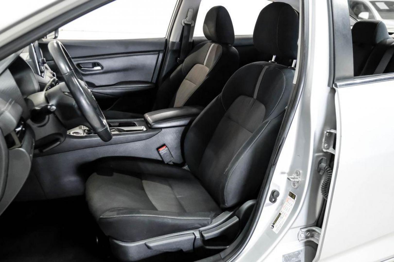 2021 Brilliant Silver Metallic /Charcoal Nissan Sentra SV (3N1AB8CV9MY) with an 2.0L DOHC engine, CVT transmission, located at 15300 Midway Rd., Addison, TX, 75001, (972) 702-0011, 32.958321, -96.838074 - Photo#30