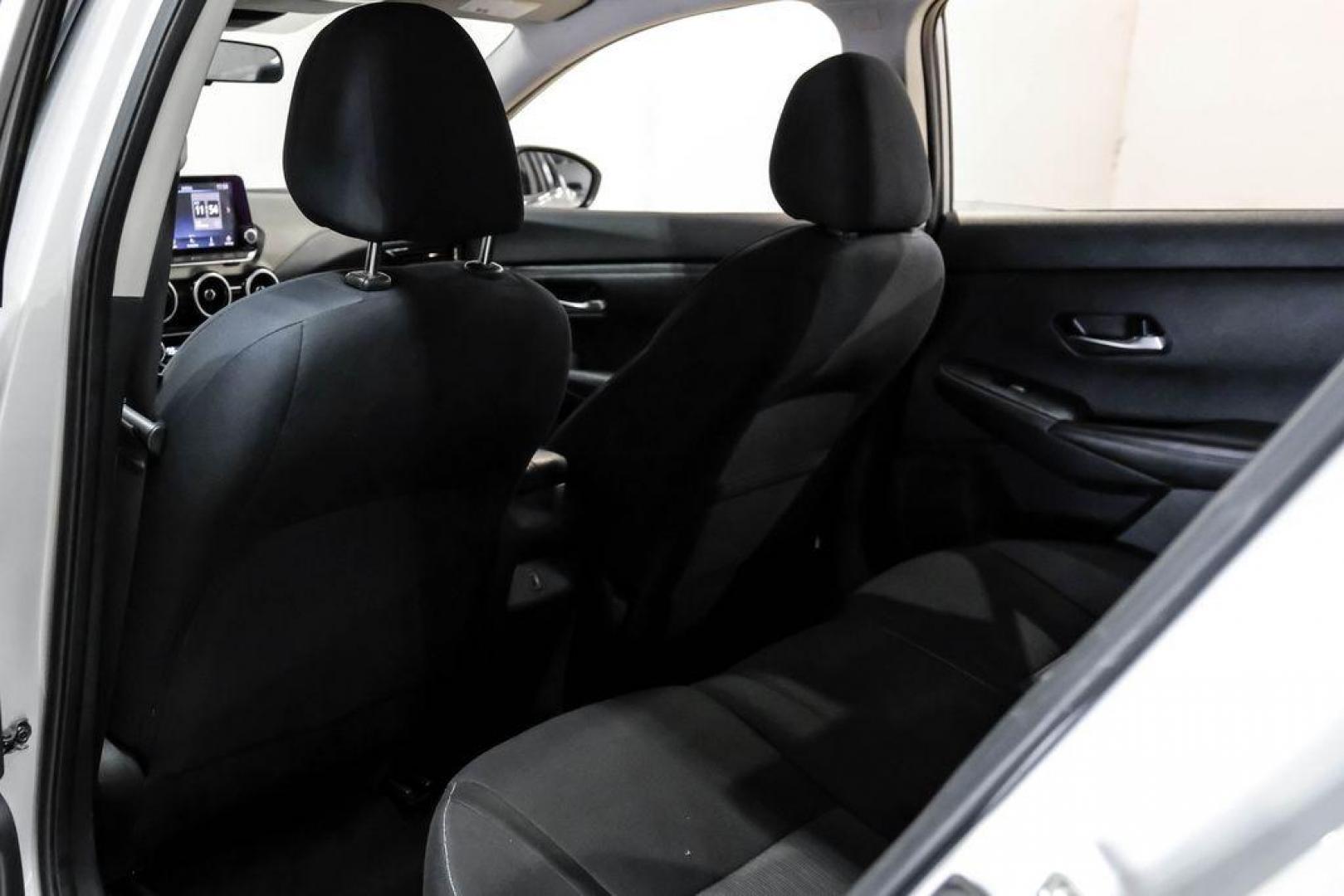 2021 Brilliant Silver Metallic /Charcoal Nissan Sentra SV (3N1AB8CV9MY) with an 2.0L DOHC engine, CVT transmission, located at 15300 Midway Rd., Addison, TX, 75001, (972) 702-0011, 32.958321, -96.838074 - Photo#36