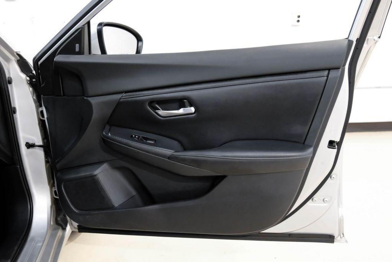 2021 Brilliant Silver Metallic /Charcoal Nissan Sentra SV (3N1AB8CV9MY) with an 2.0L DOHC engine, CVT transmission, located at 15300 Midway Rd., Addison, TX, 75001, (972) 702-0011, 32.958321, -96.838074 - Photo#43