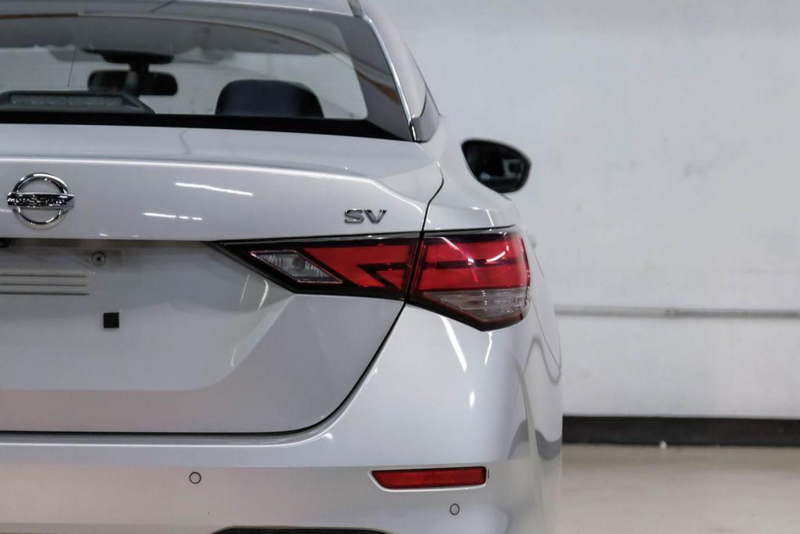 2021 Brilliant Silver Metallic /Charcoal Nissan Sentra SV (3N1AB8CV9MY) with an 2.0L DOHC engine, CVT transmission, located at 15300 Midway Rd., Addison, TX, 75001, (972) 702-0011, 32.958321, -96.838074 - Photo#49