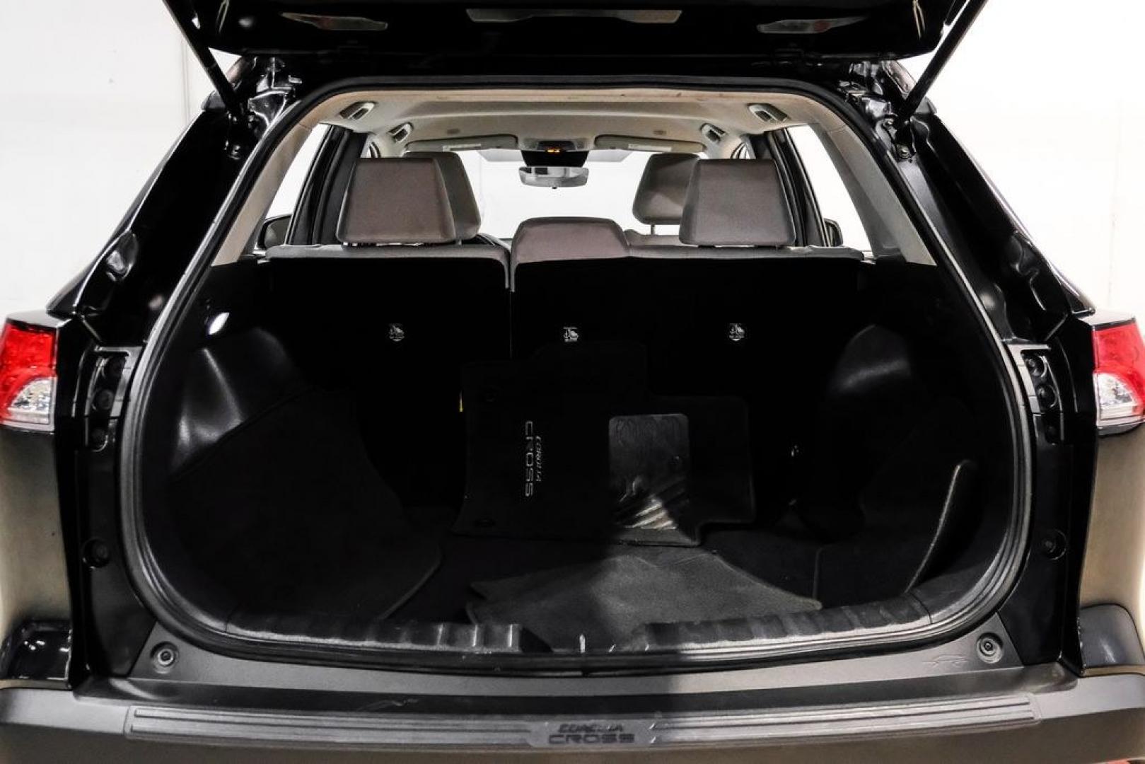2023 Jet Black /Gray Toyota Corolla Cross L (7MUAAAAG1PV) with an 2.0L I4 PDI DOHC 16V LEV3-SULEV30 169hp engine, CVT transmission, located at 15300 Midway Rd., Addison, TX, 75001, (972) 702-0011, 32.958321, -96.838074 - Photo#44