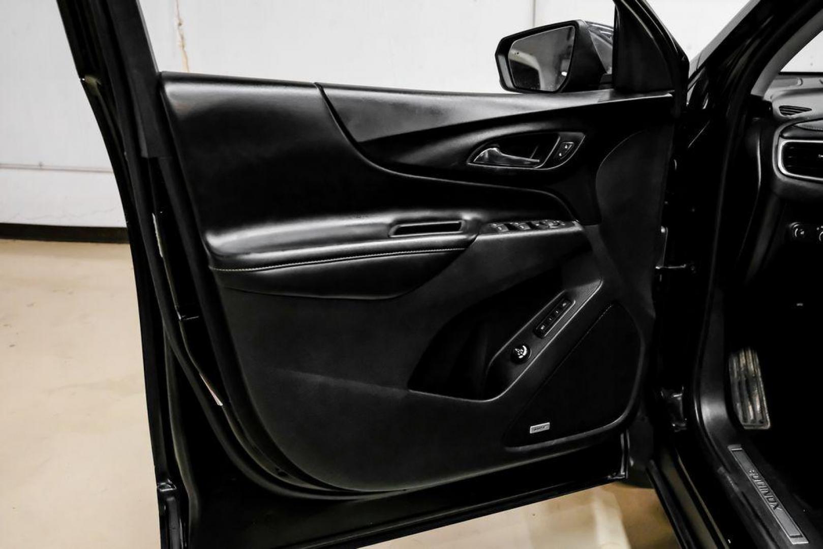 2018 Black Metallic /Jet Black Chevrolet Equinox Premier (3GNAXMEV4JL) with an 1.5L DOHC engine, Automatic transmission, located at 15300 Midway Rd., Addison, TX, 75001, (972) 702-0011, 32.958321, -96.838074 - Photo#36